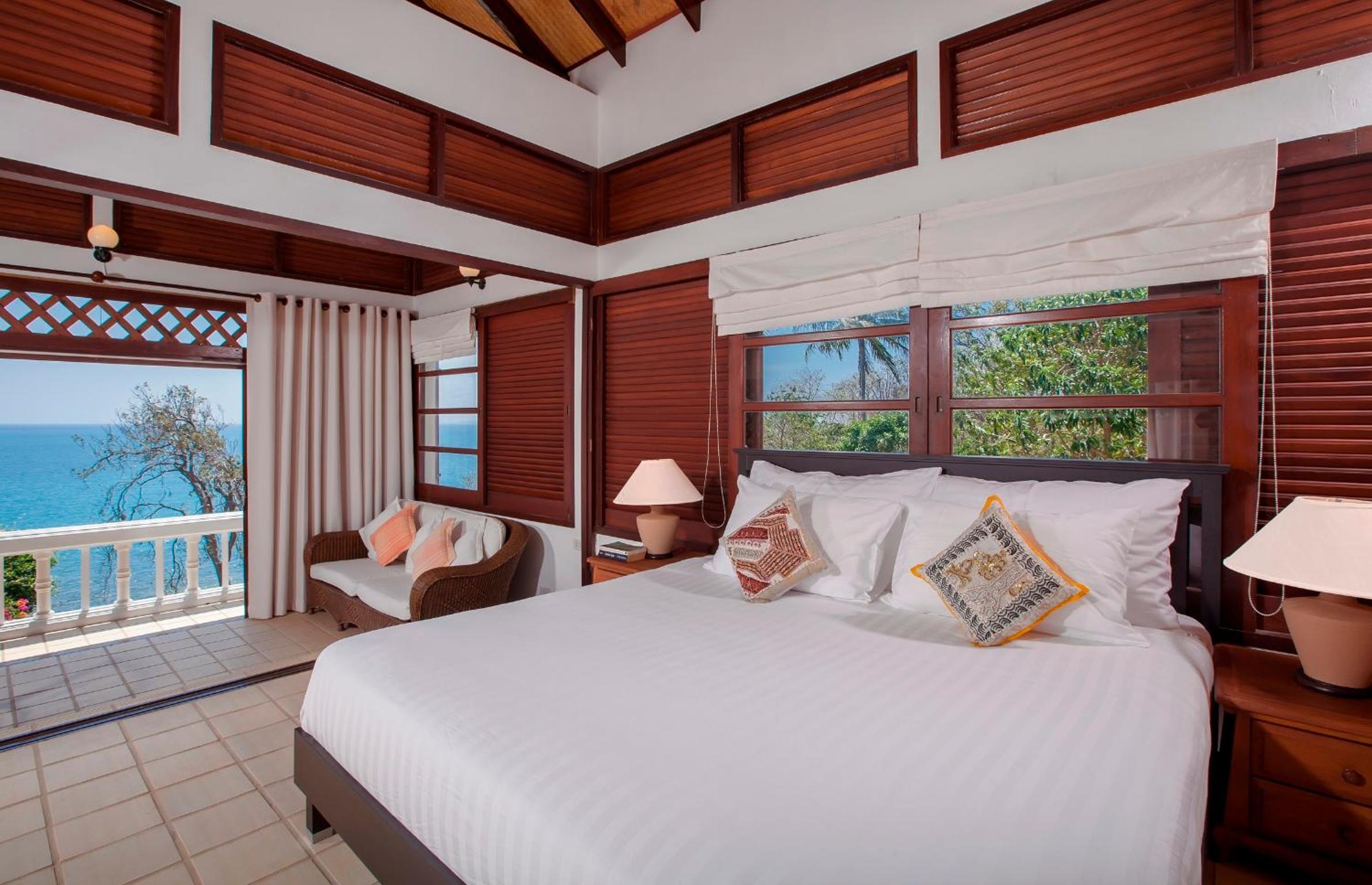 Baan Khunying - Secluded Phuket Beachfront Villa