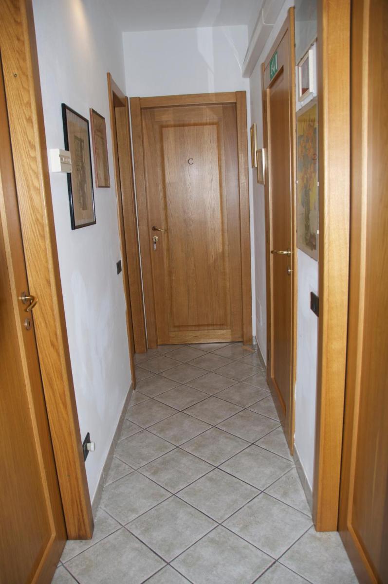 Photo 37