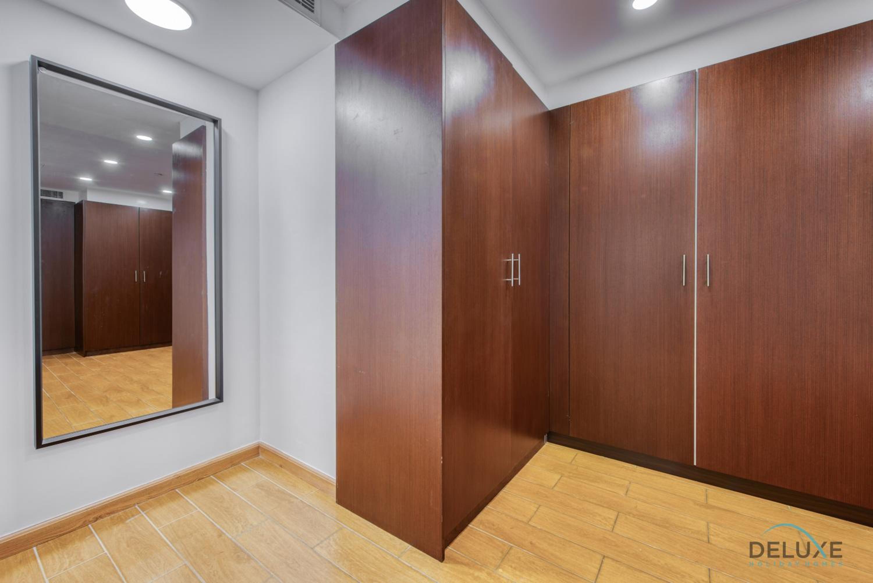 Outstanding 3BR at Sadaf 7 JBR by Deluxe Holiday Homes