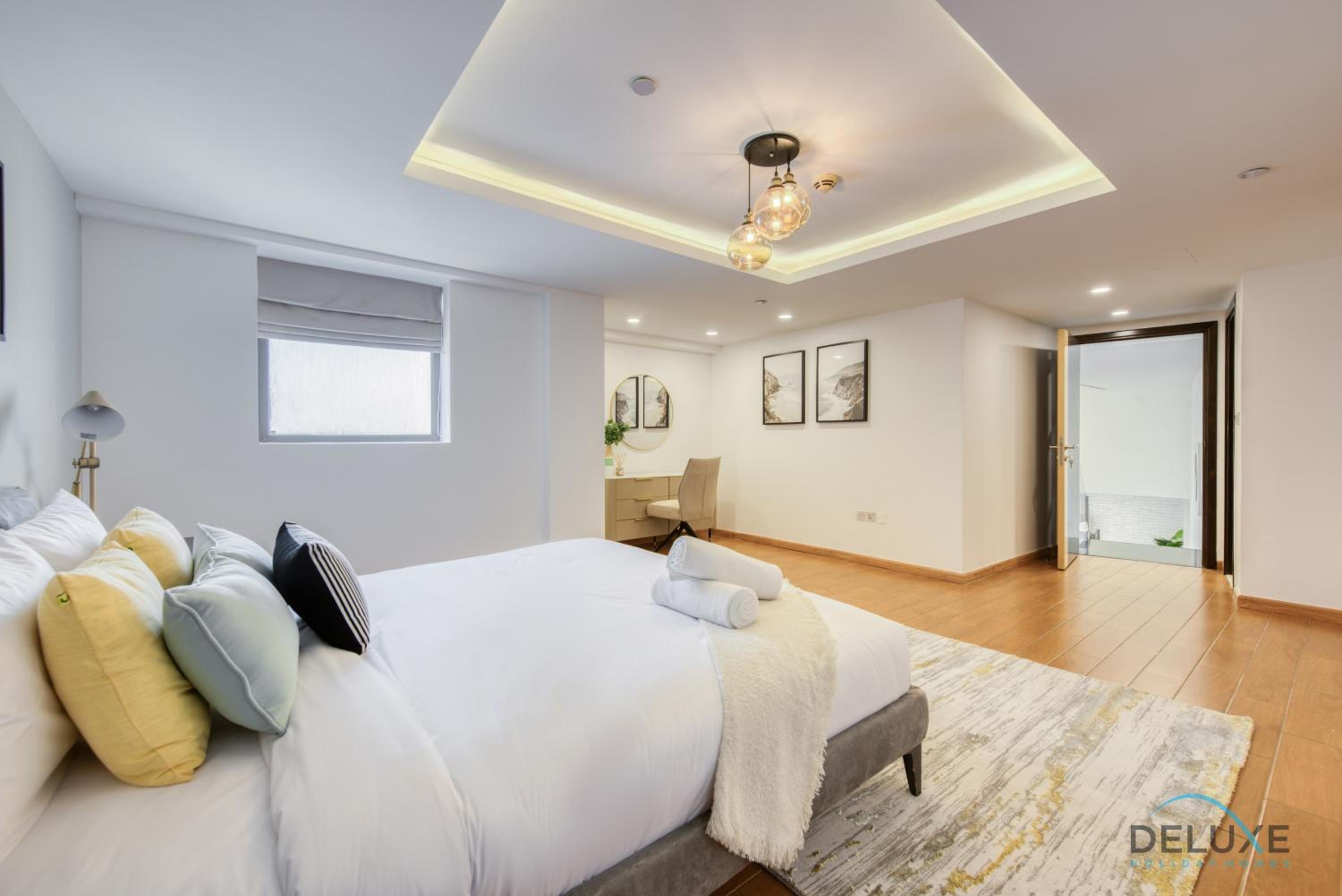 Outstanding 3BR at Sadaf 7 JBR by Deluxe Holiday Homes
