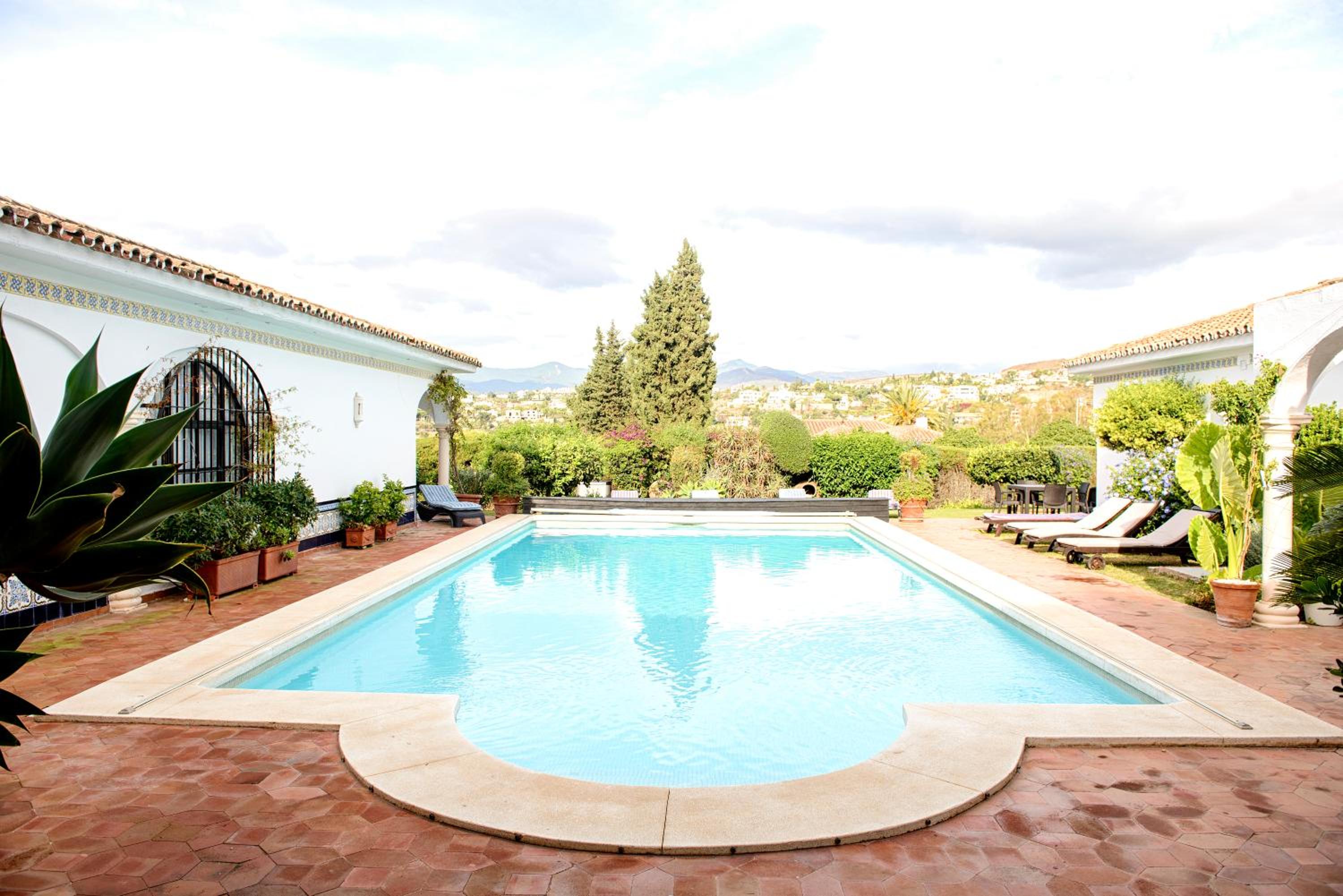 CASA MICHAEL - El Paraiso, Marbella photo 3