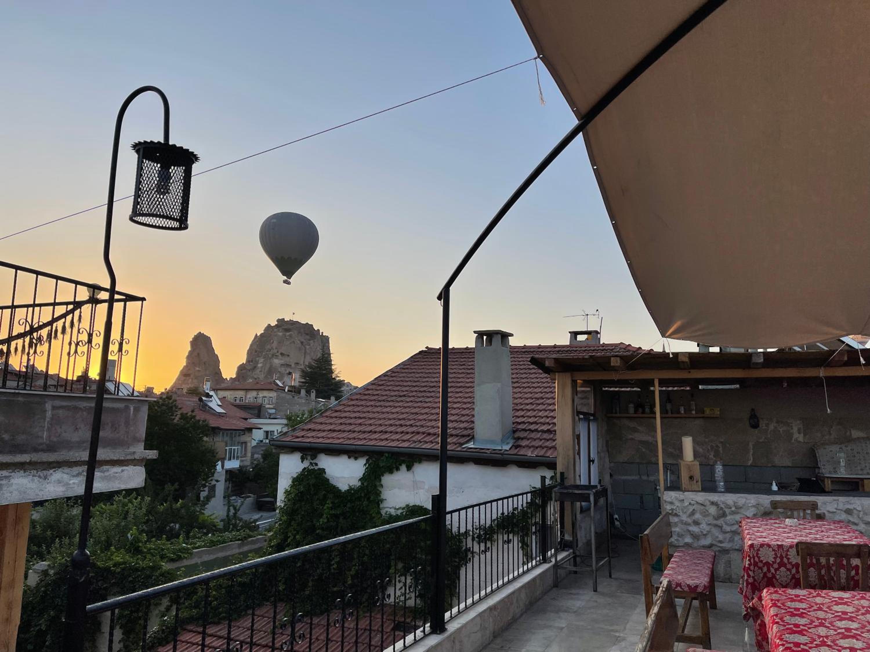 Anatolia Raymonde Cave House