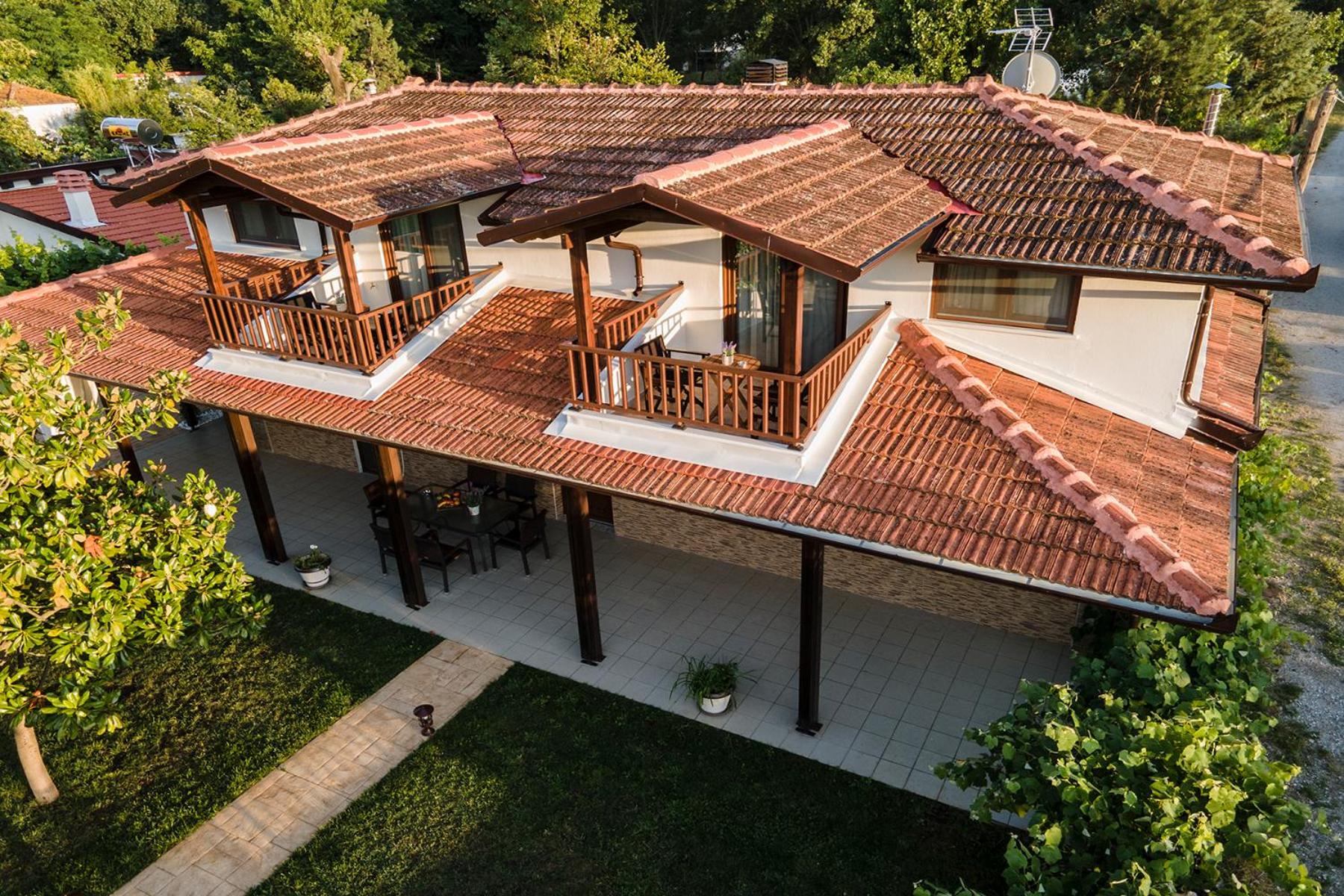Villa La Varik 2 view 2