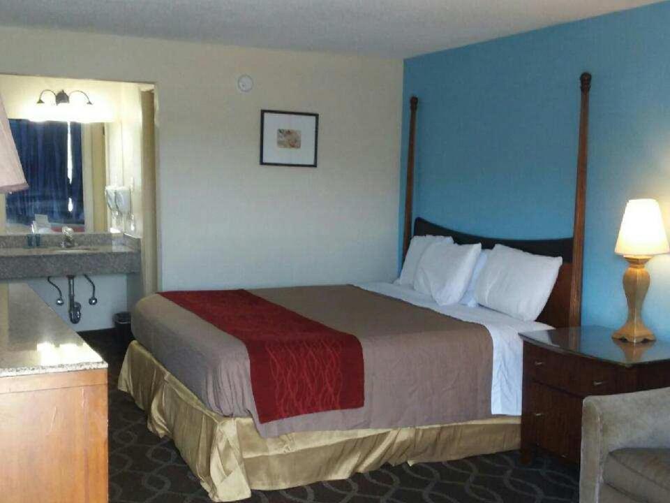 Travel Inn - Property Image 10
