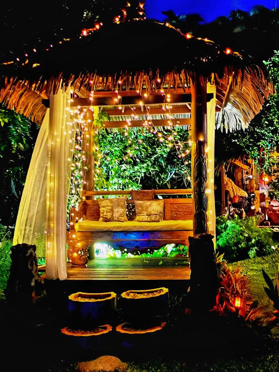 West Indies Cottage, cottages haut de gamme avec piscine, jacuzzi et vue jungle