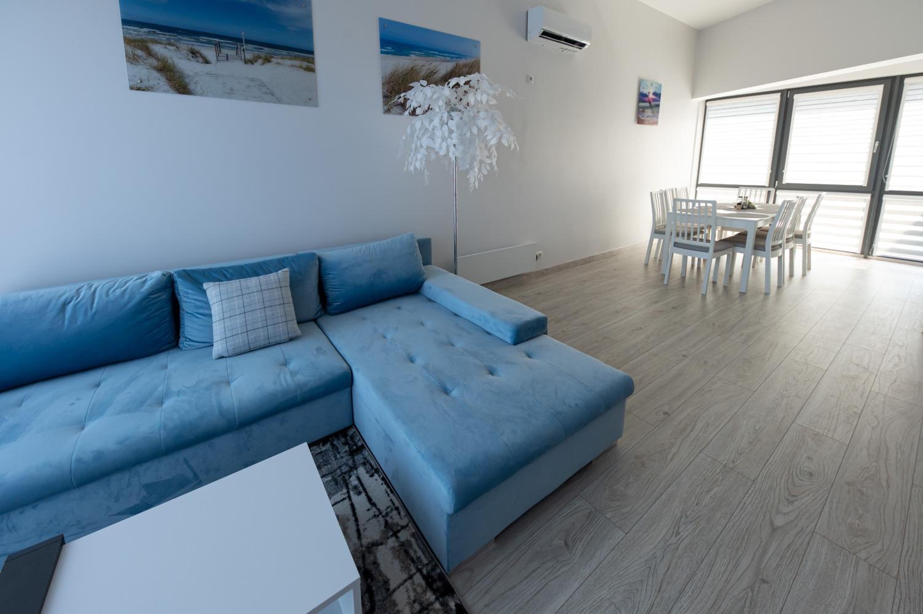 Apartamentai su vaizdu į jūrą view 3