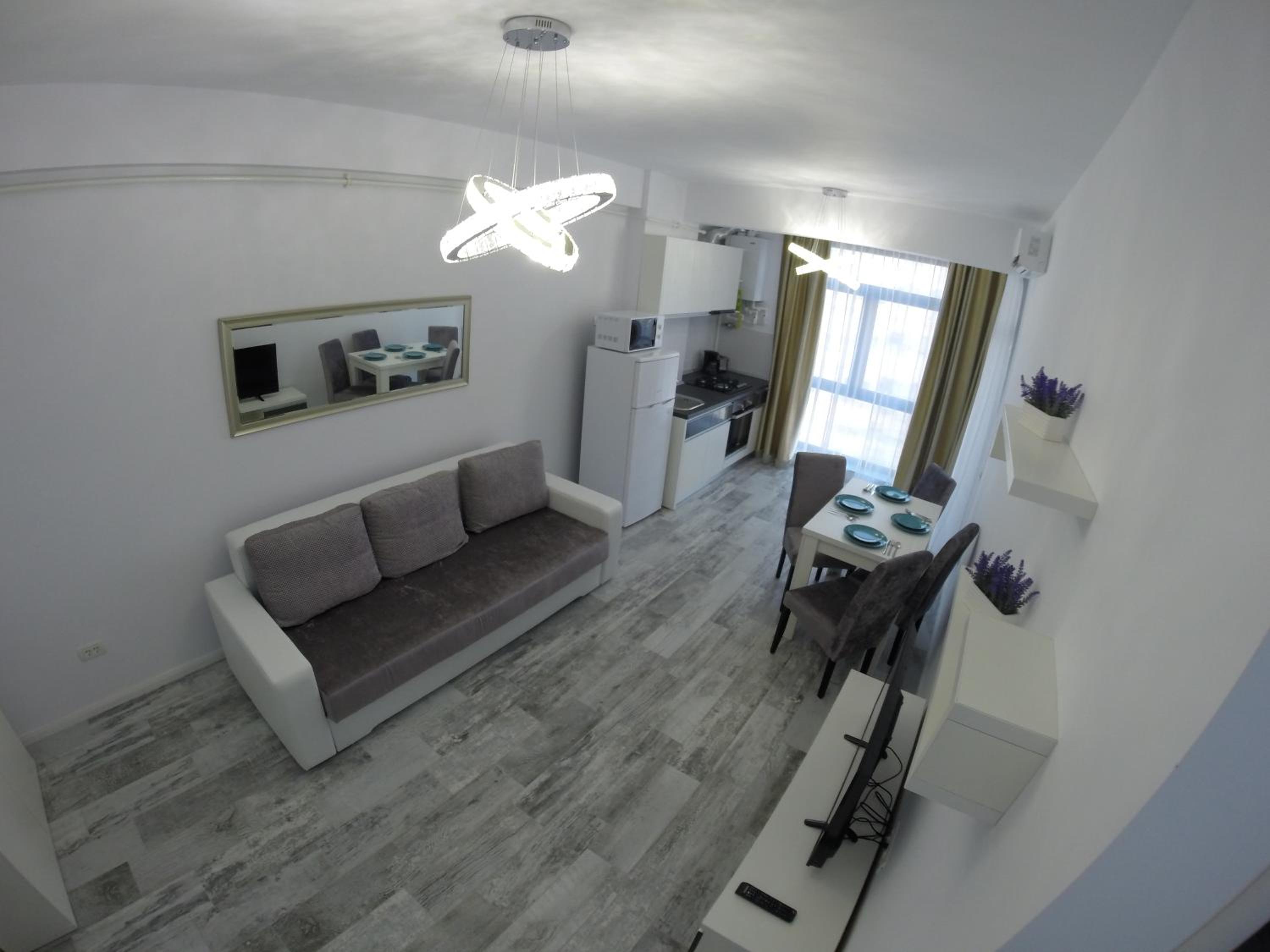 911 Cazare Mamaia view 2