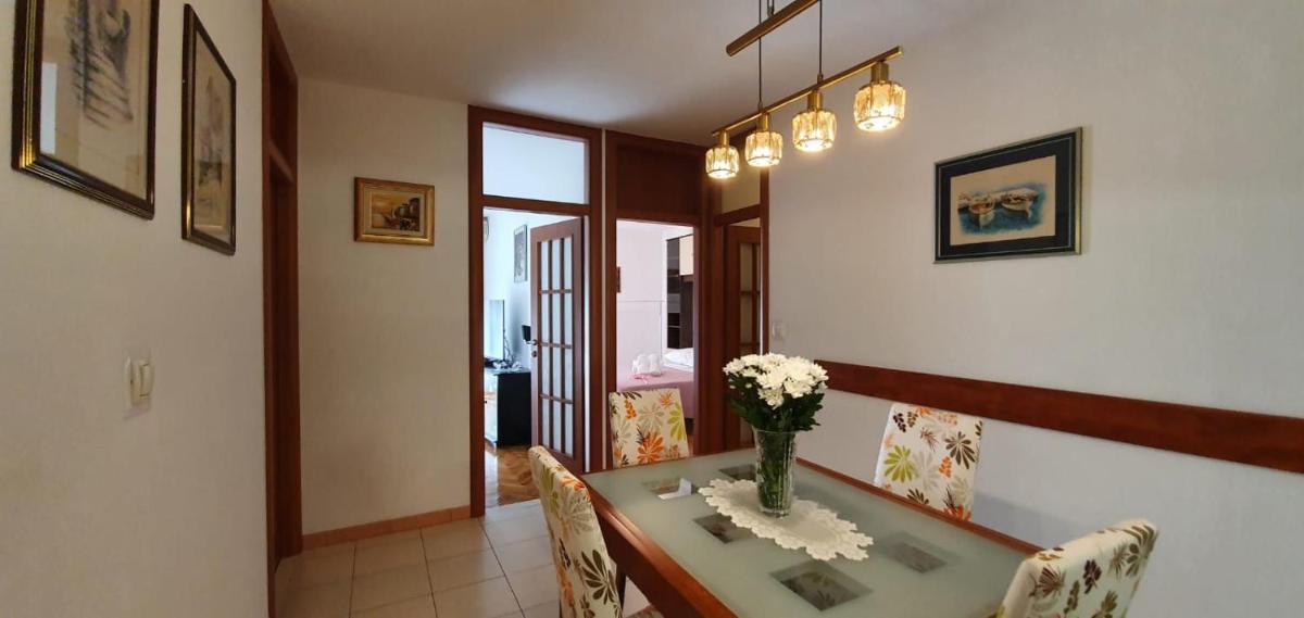 Apartment Vlatka — Split