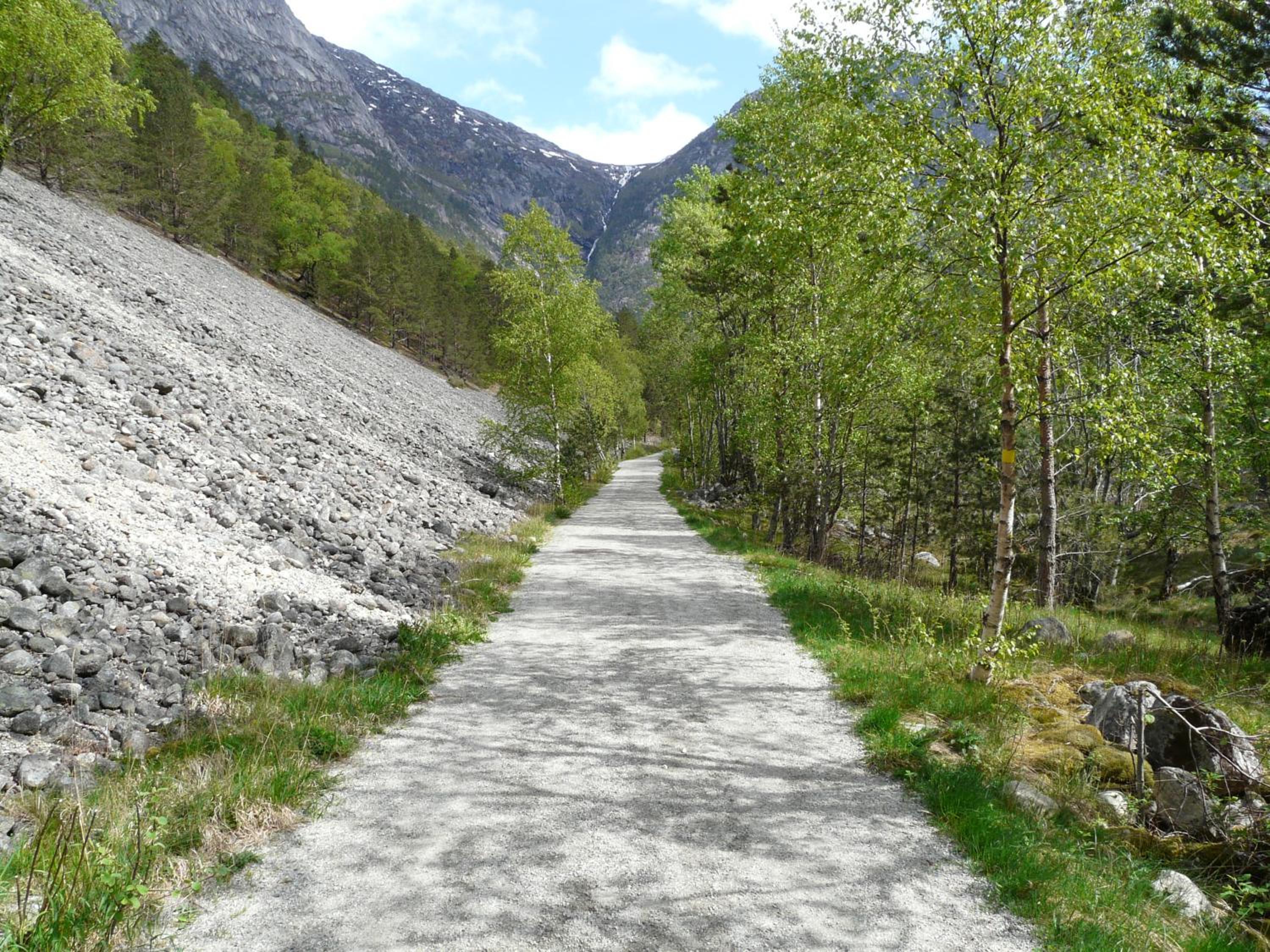 Kvamsdal Pensjonat 2 view 3