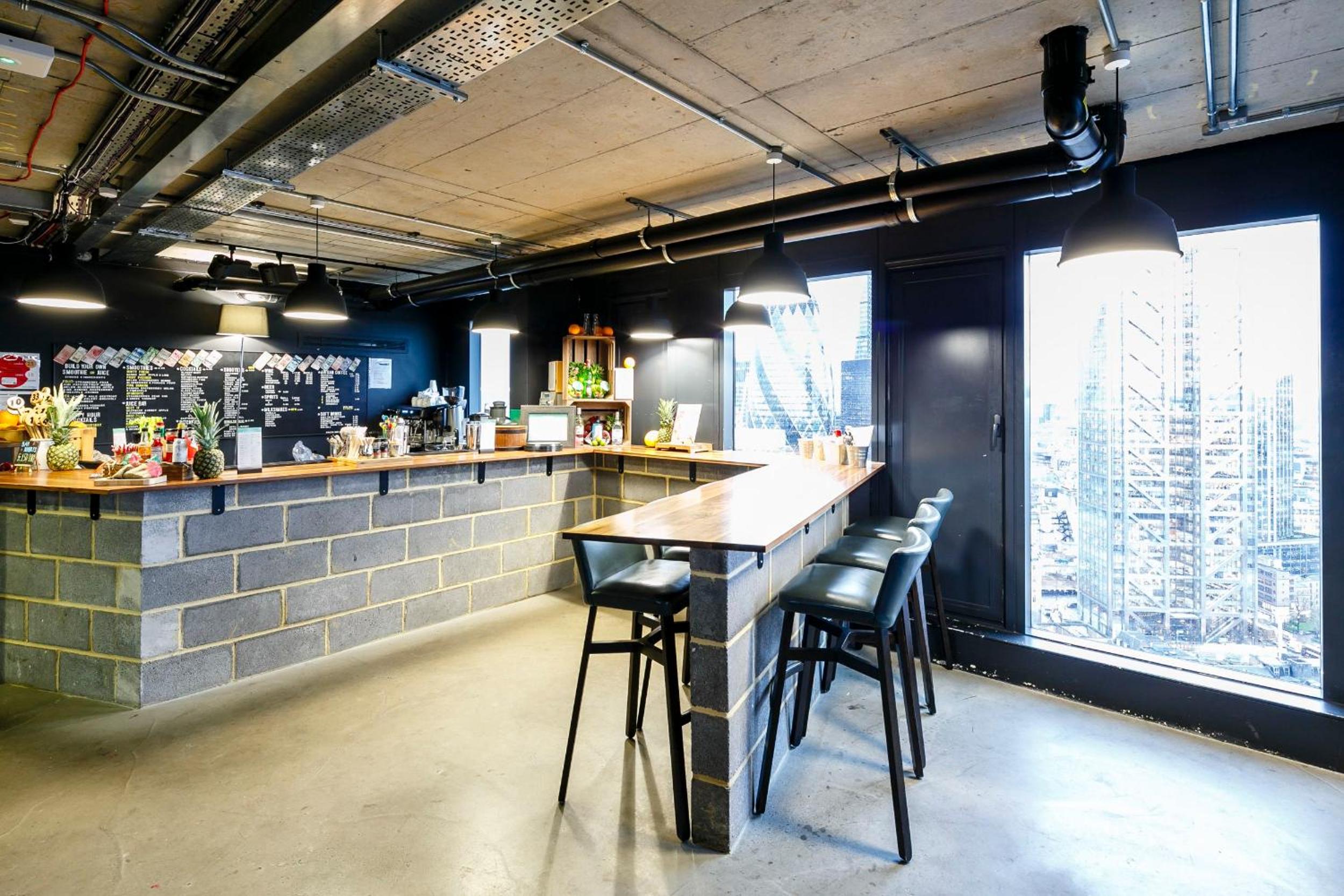 bar