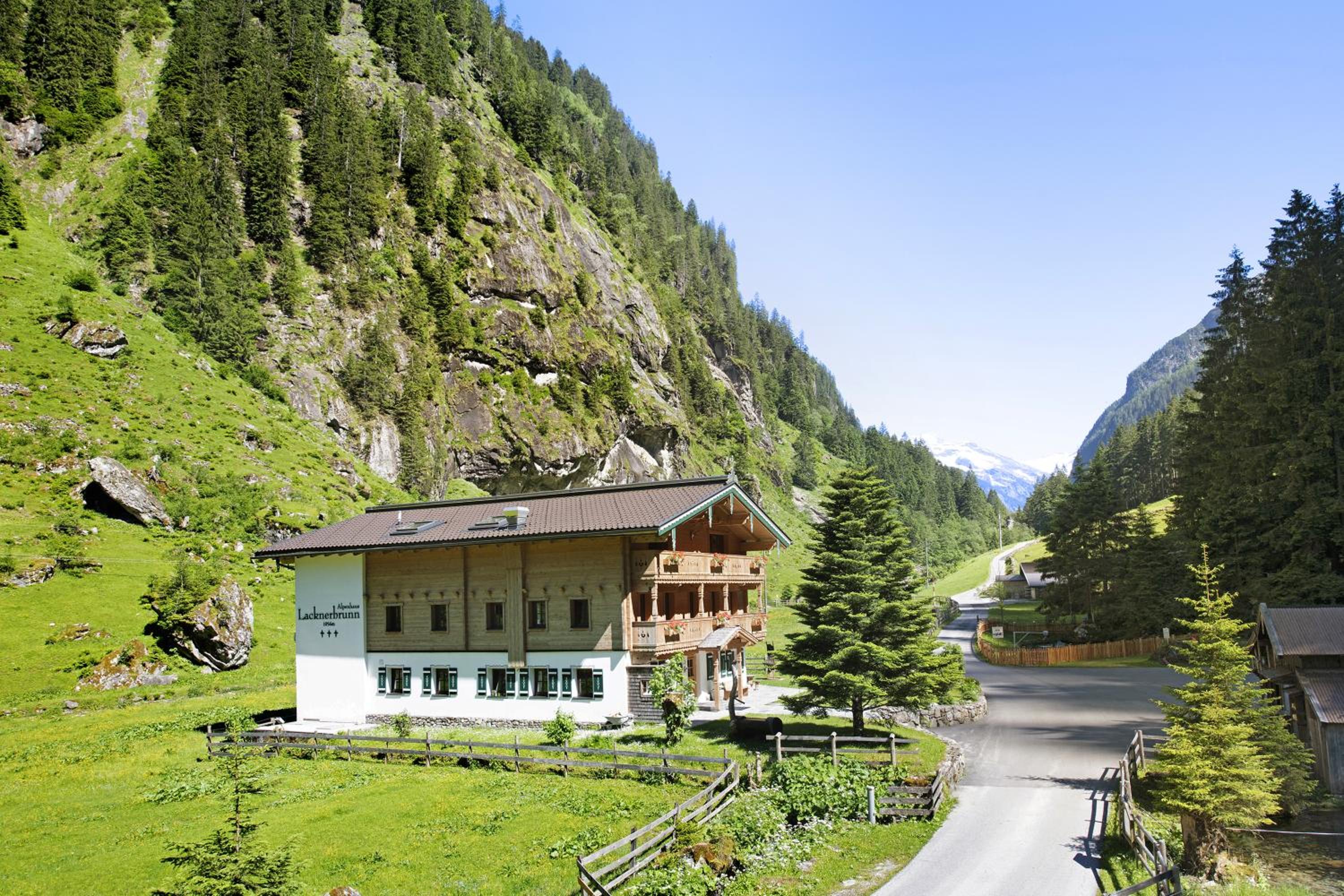 Alpenchalet Lacknerbrunn bis 23 P
