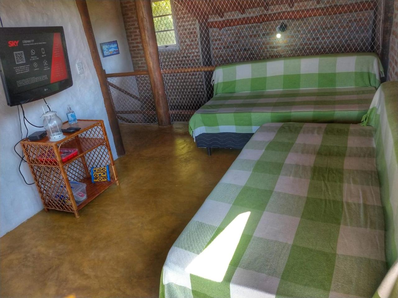 Casa rústica e charmosa em condomínio - Lagoinha