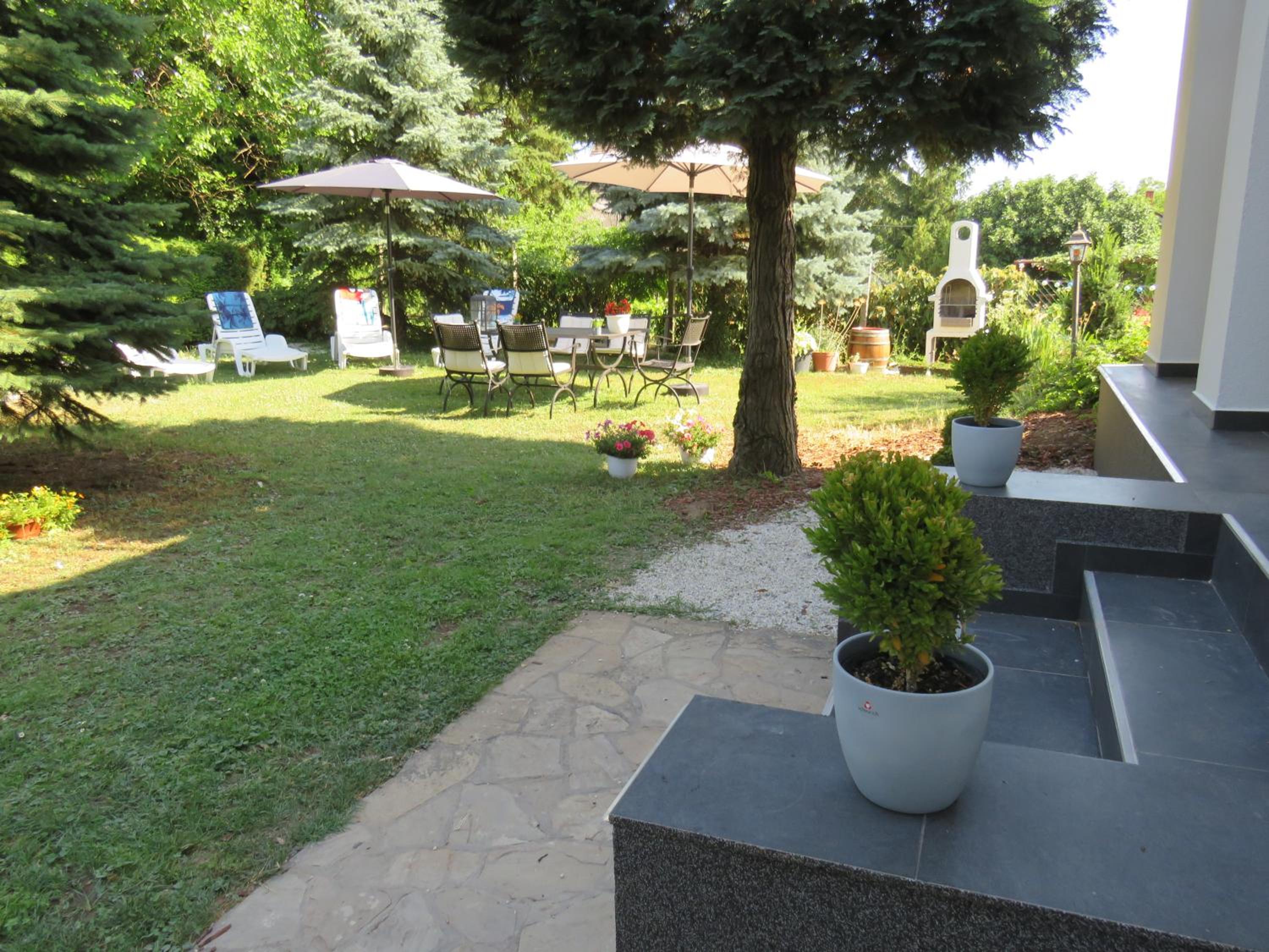 ART INN APARTMANHÁZ BALATON-GYENESDIÁS