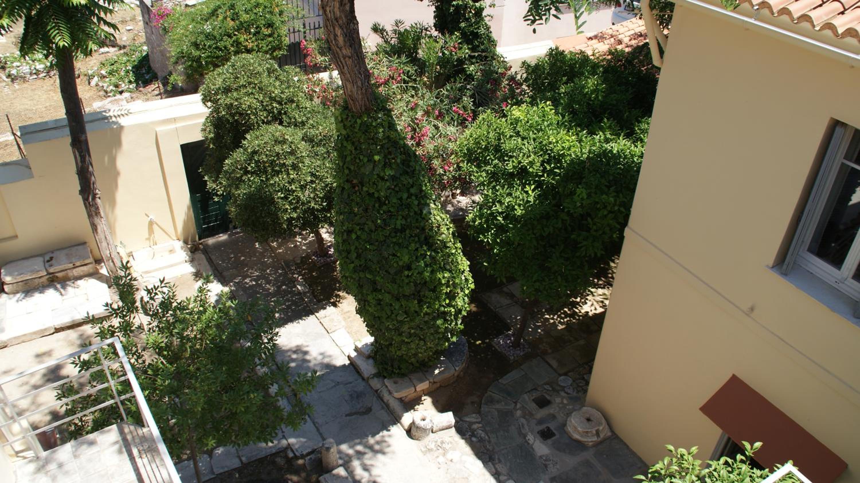 A Painter's House in Plaka