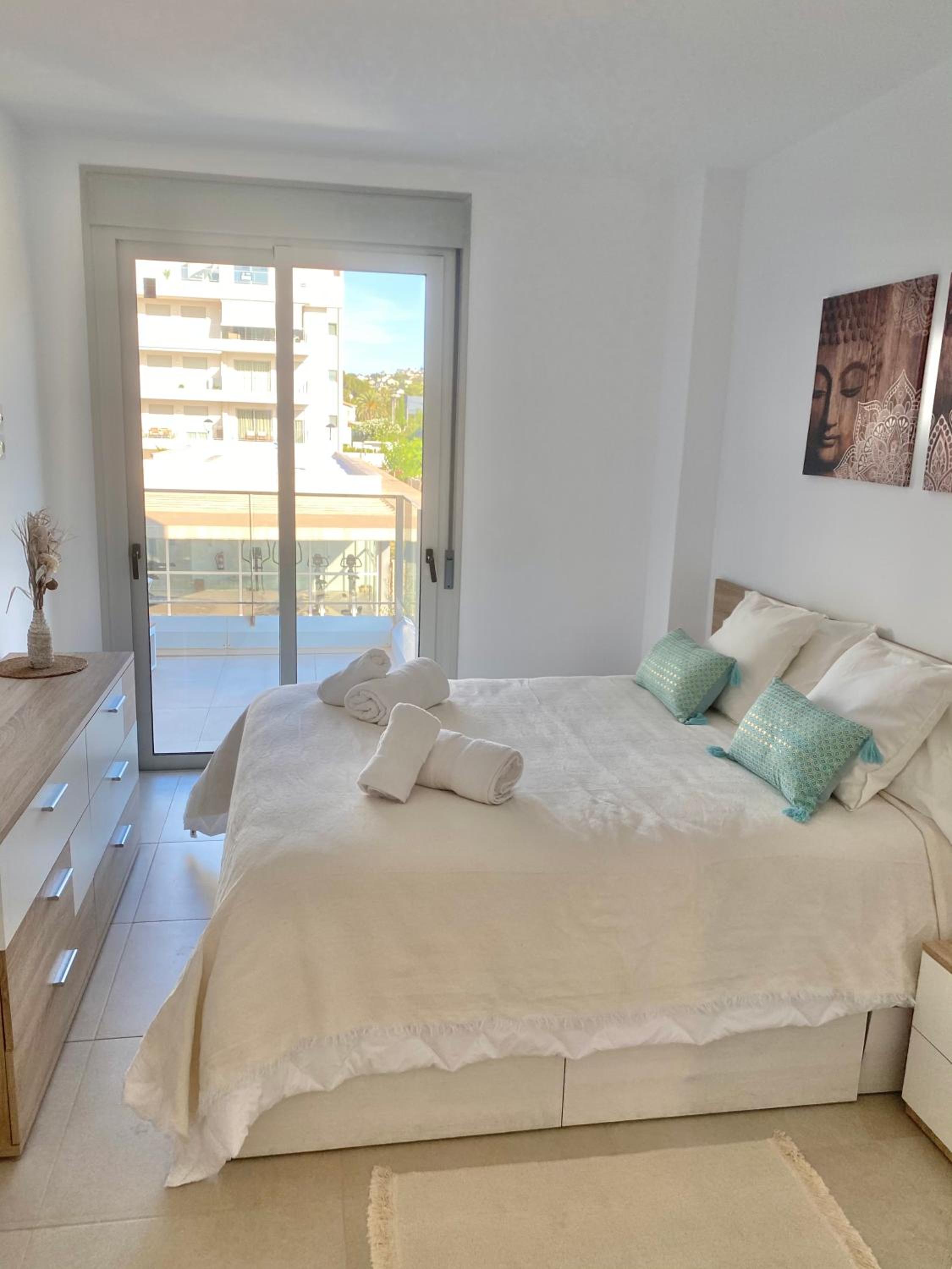 Apartamento playa y club náutico a 150m view 5