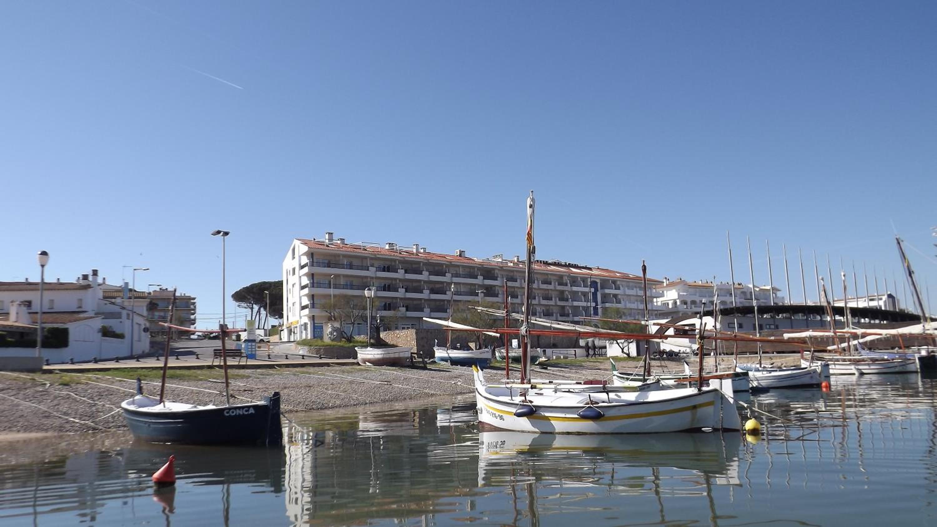 Apartaments Club Nautic L'Escala photo 3