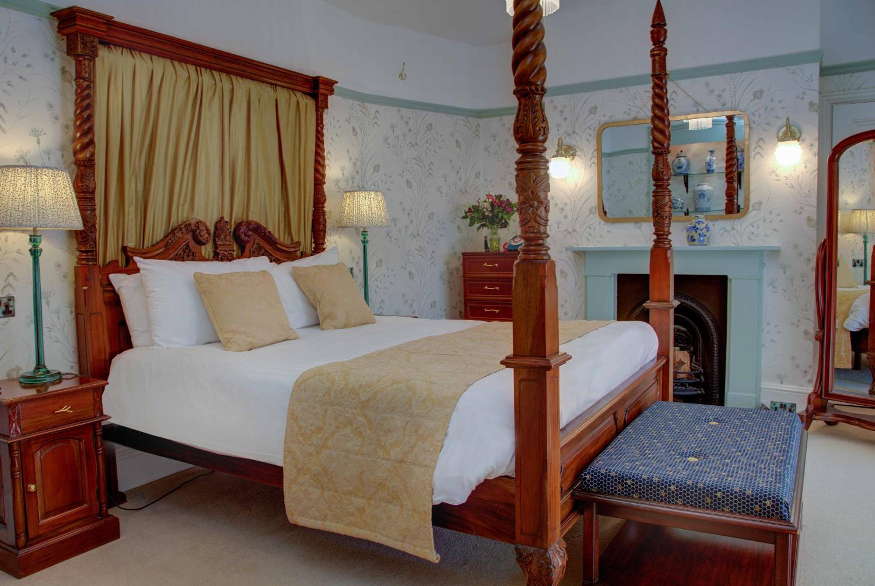 Sherborne Vacations - The Grange at Oborne - Property Image 9