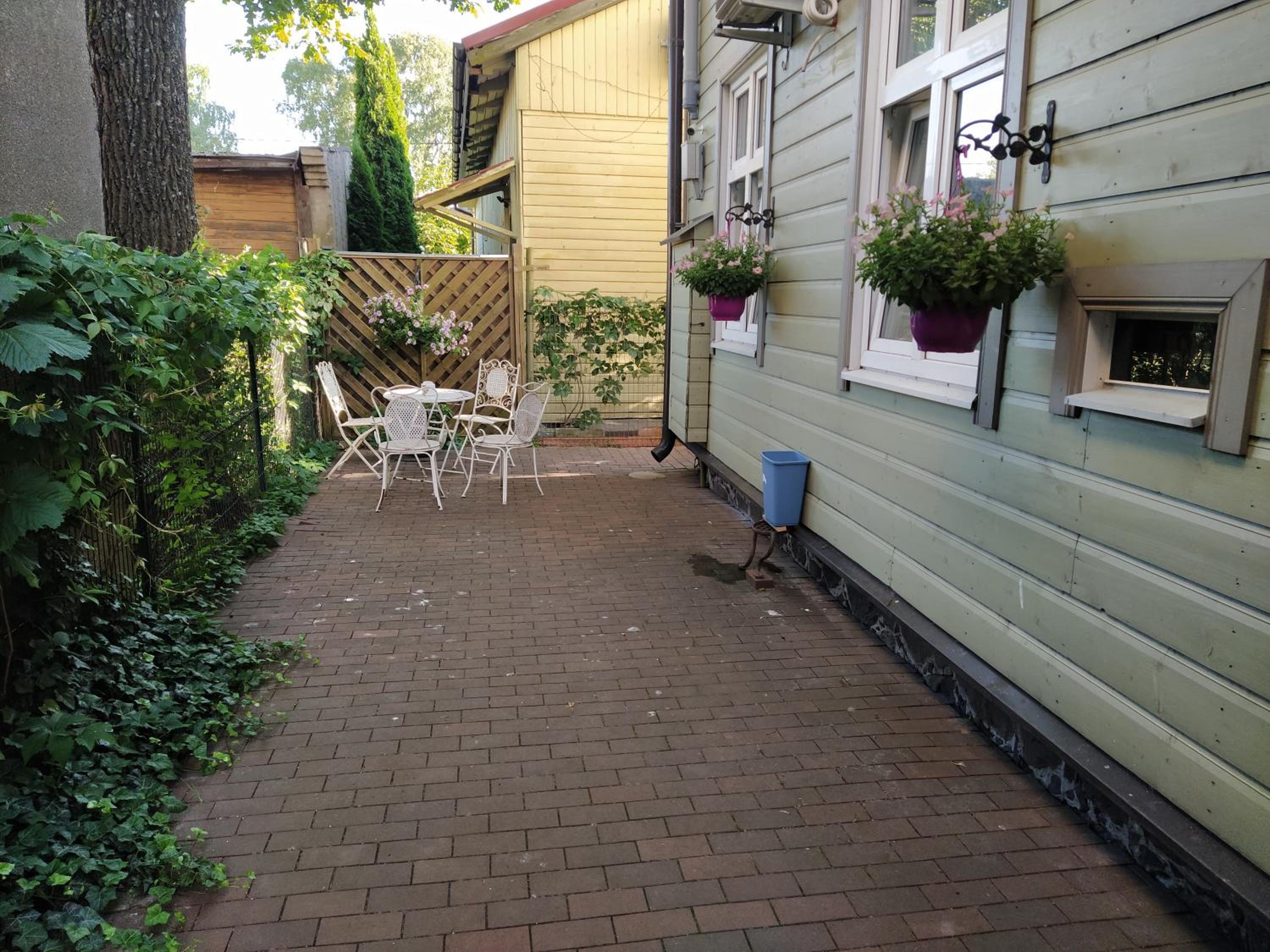 Photo 42