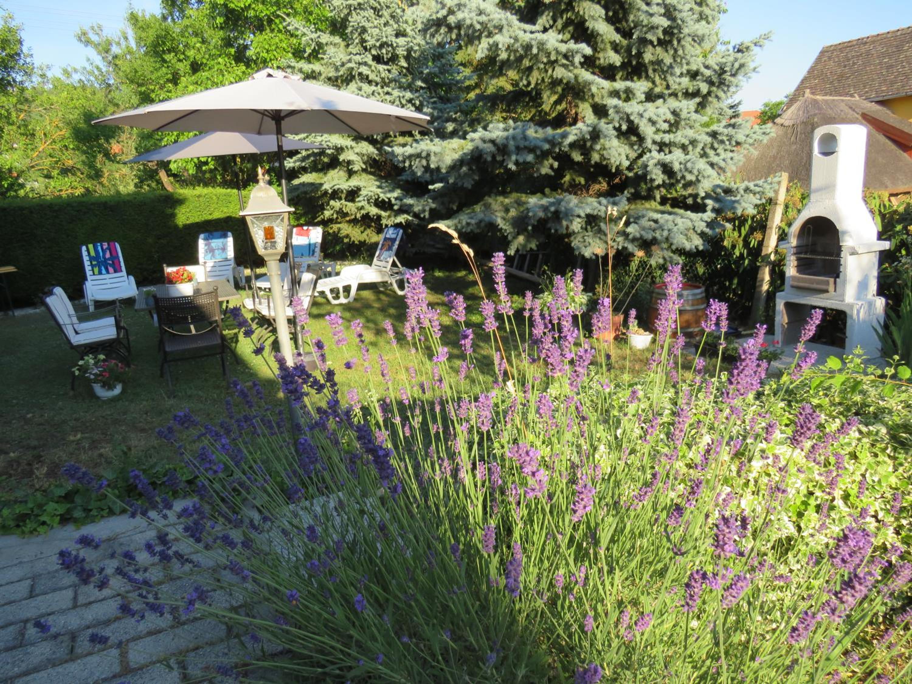ART INN APARTMANHÁZ BALATON-GYENESDIÁS