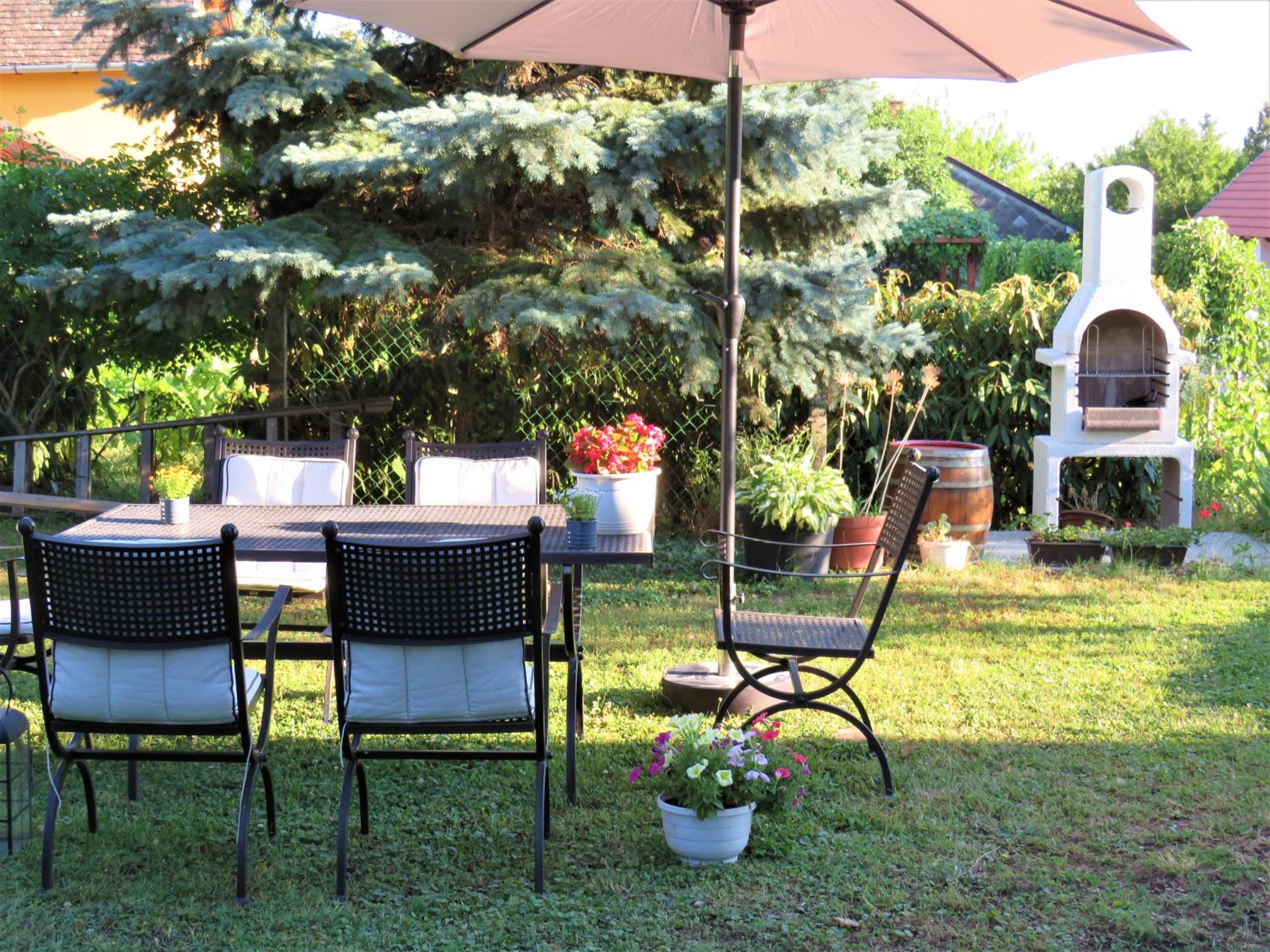 ART INN APARTMANHÁZ BALATON-GYENESDIÁS