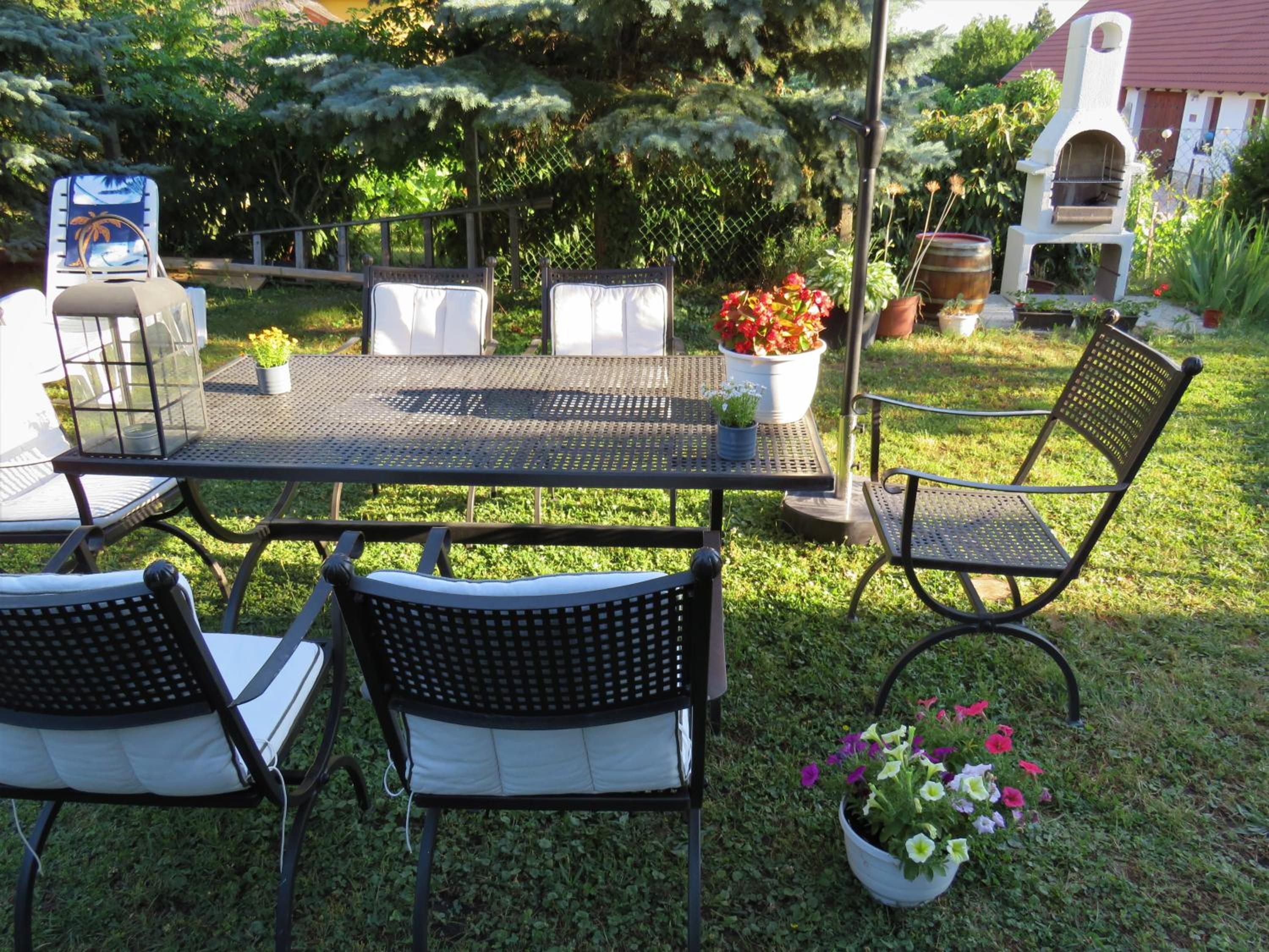 ART INN APARTMANHÁZ BALATON-GYENESDIÁS
