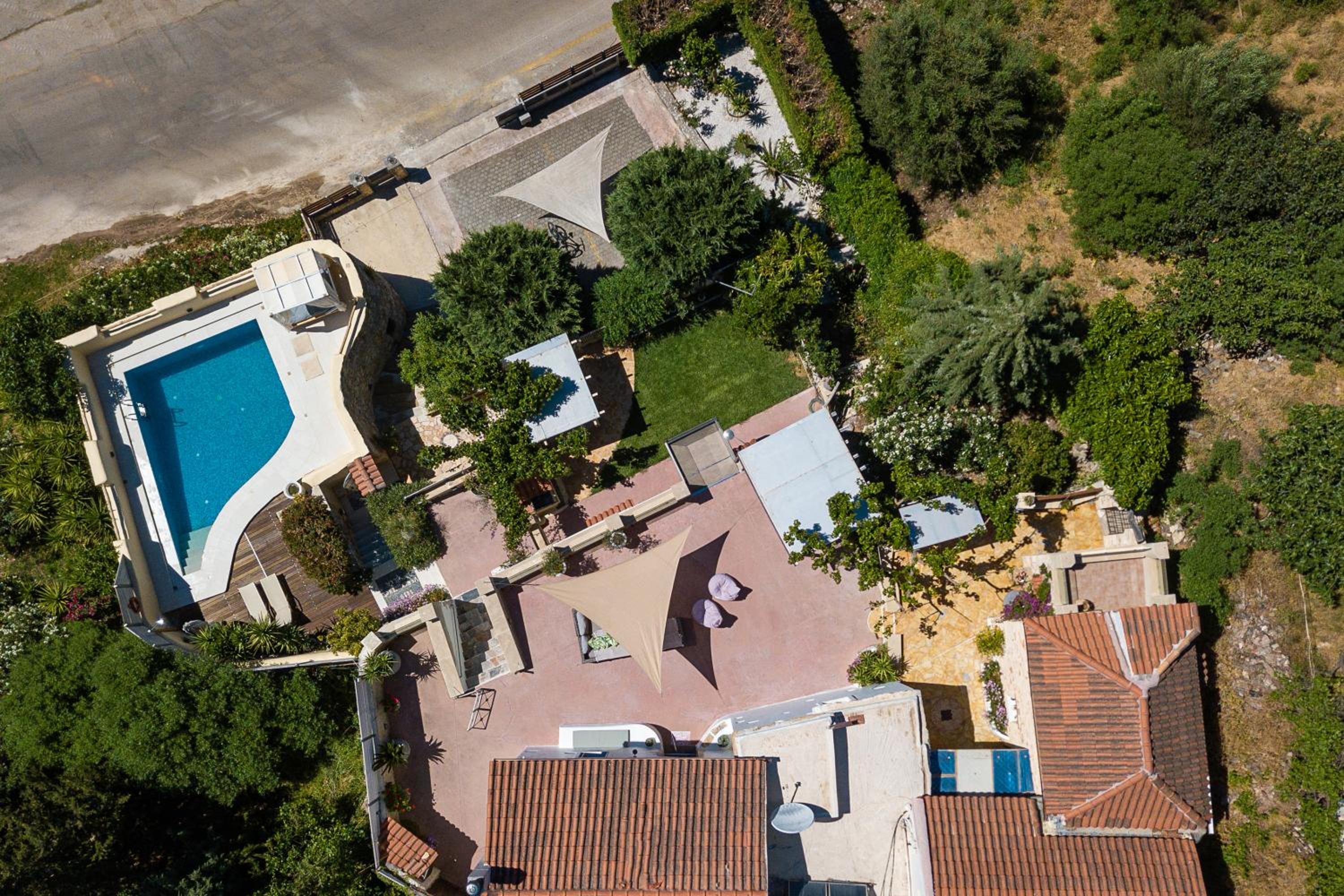 Verekinthos Villas - Pool, Hot Tub, BBQ, Kids Playground, Stunning Mountain Views view 2
