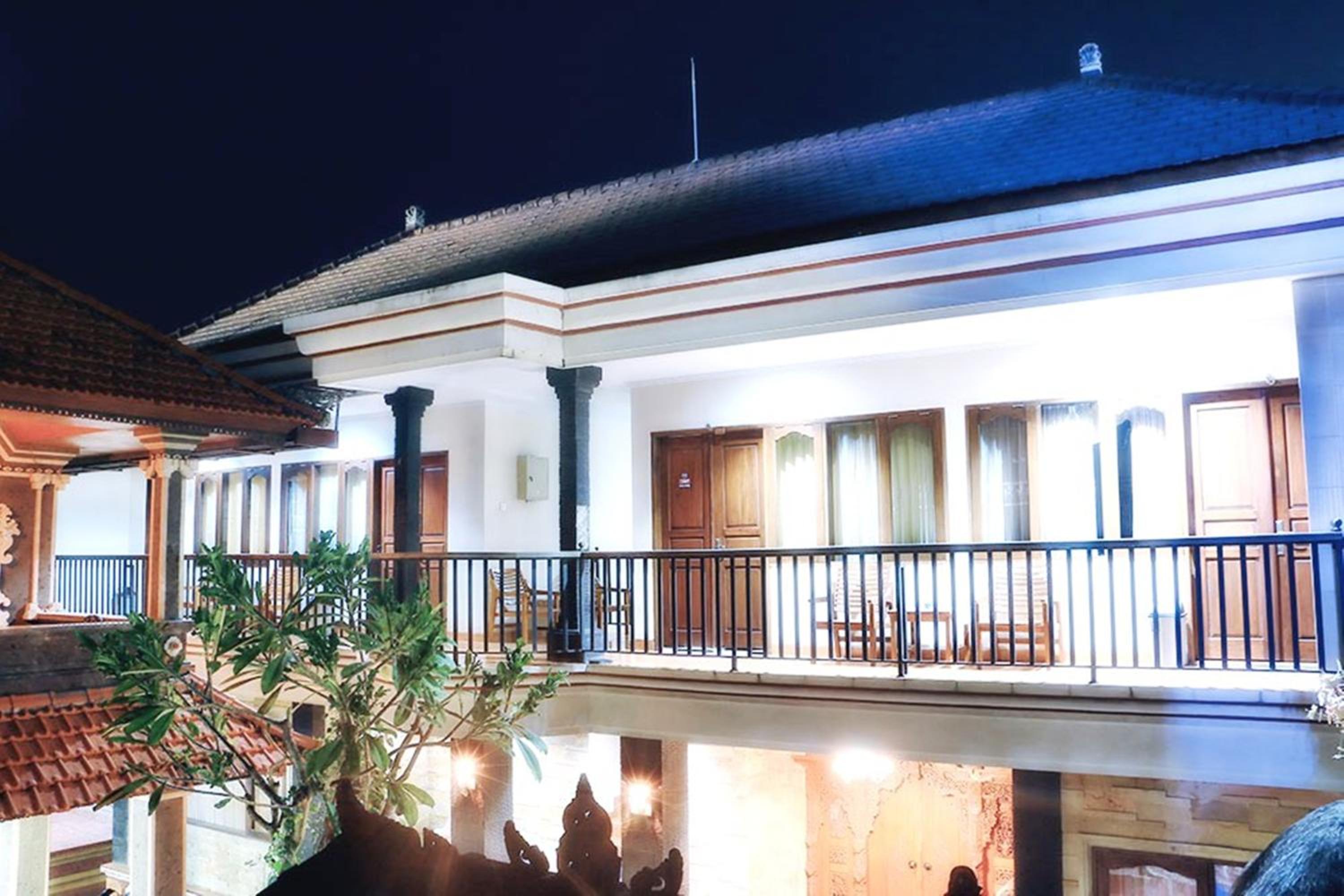 Agus Beach Inn