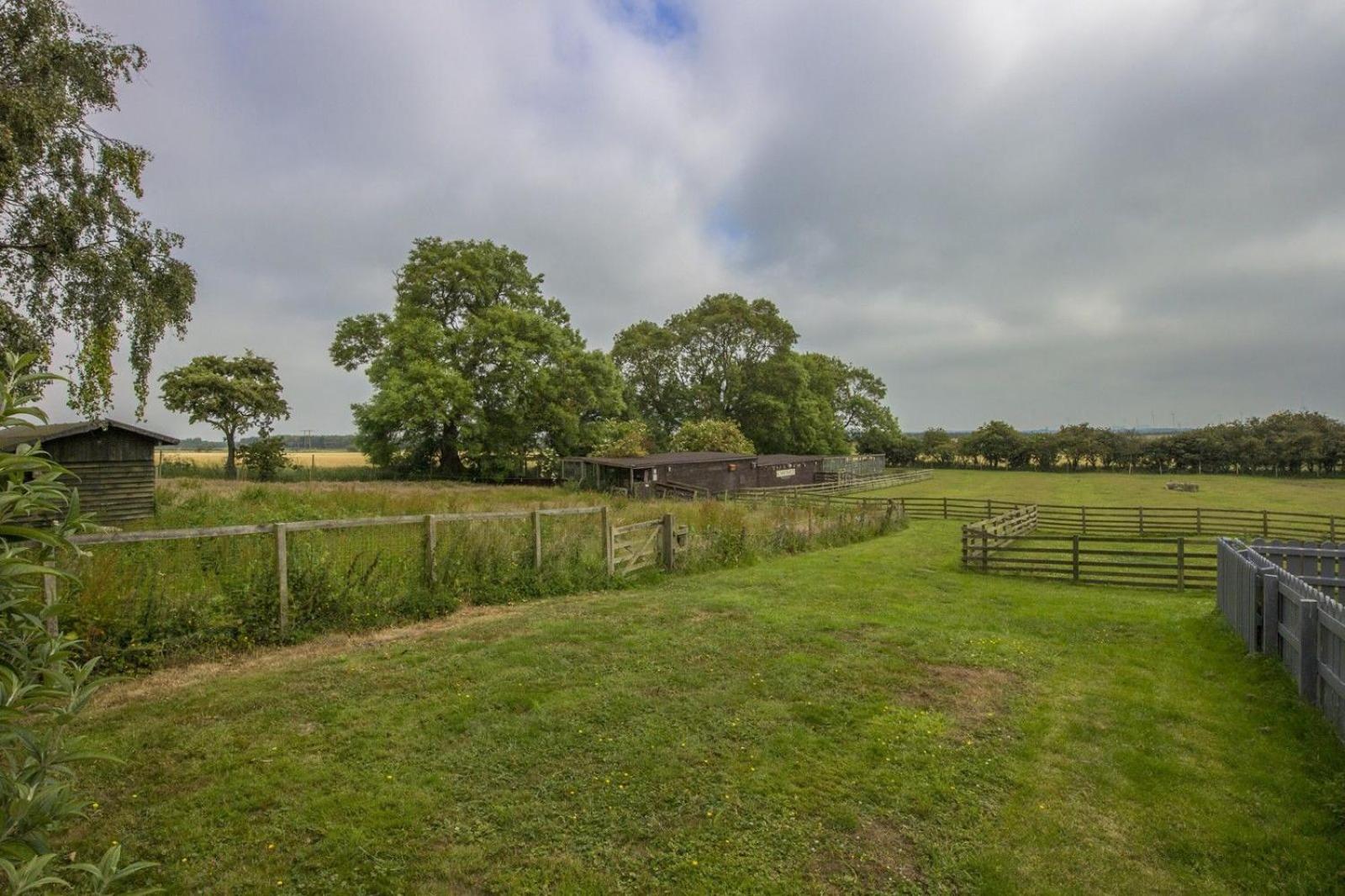 Stunning Barn Conversion next to Horse Field sleeps 10 view 3