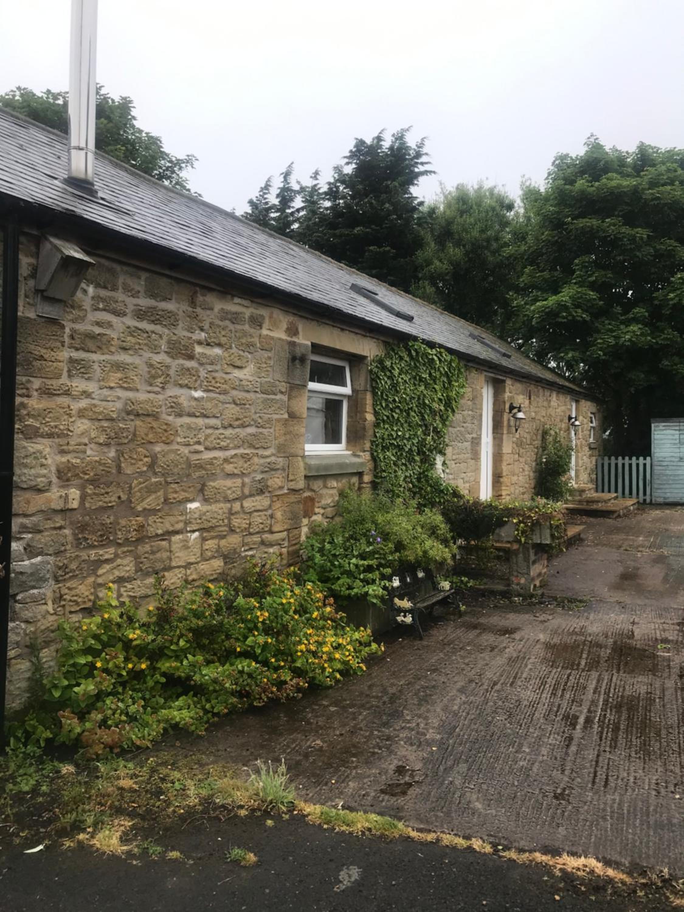 Stunning Barn Conversion next to Horse Field sleeps 10 view 4