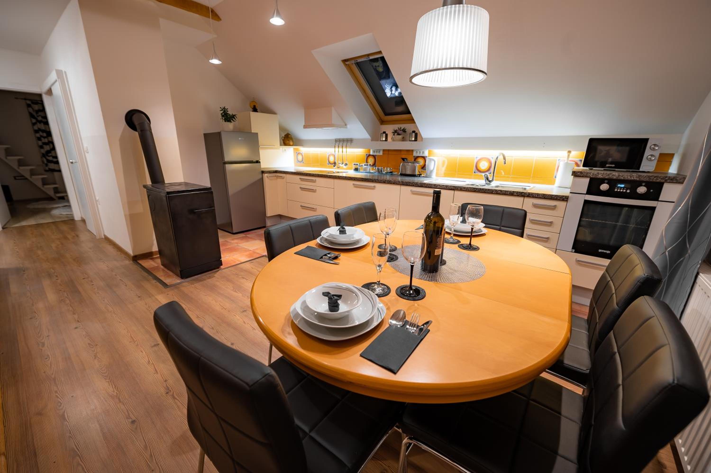 APARTMA VESTER - Large 3-Bedroom Near Bled