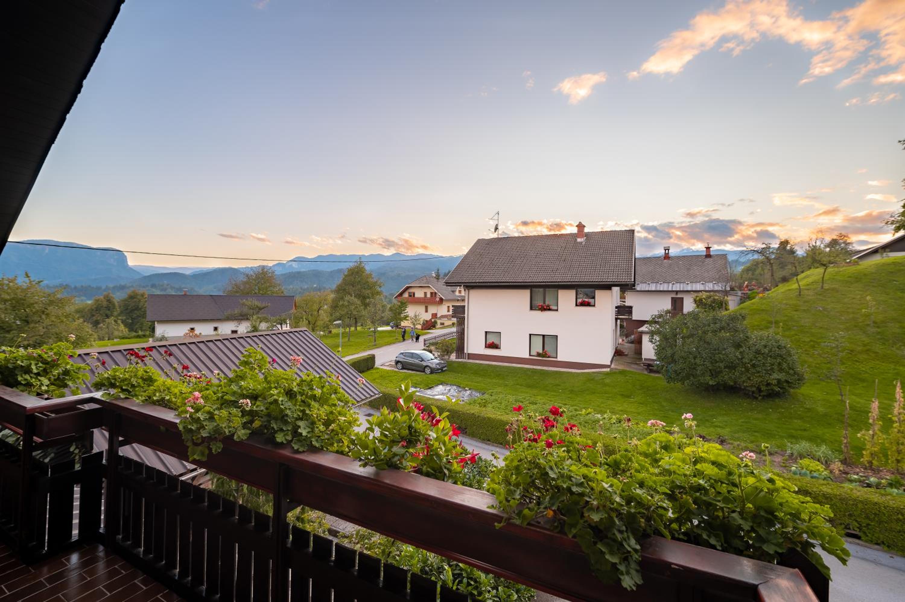APARTMA VESTER - Large 3-Bedroom Near Bled