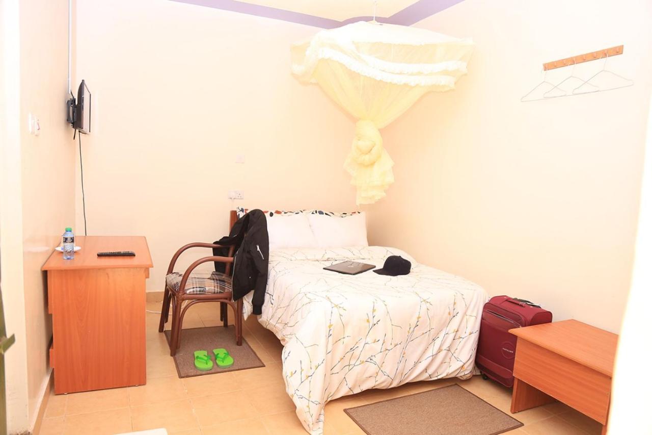 The 4 JS Bed and Breakfast Emali view 4