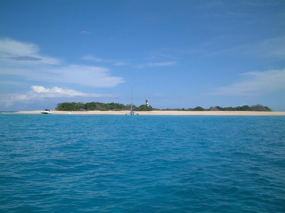 Tucacas Beach Hotel