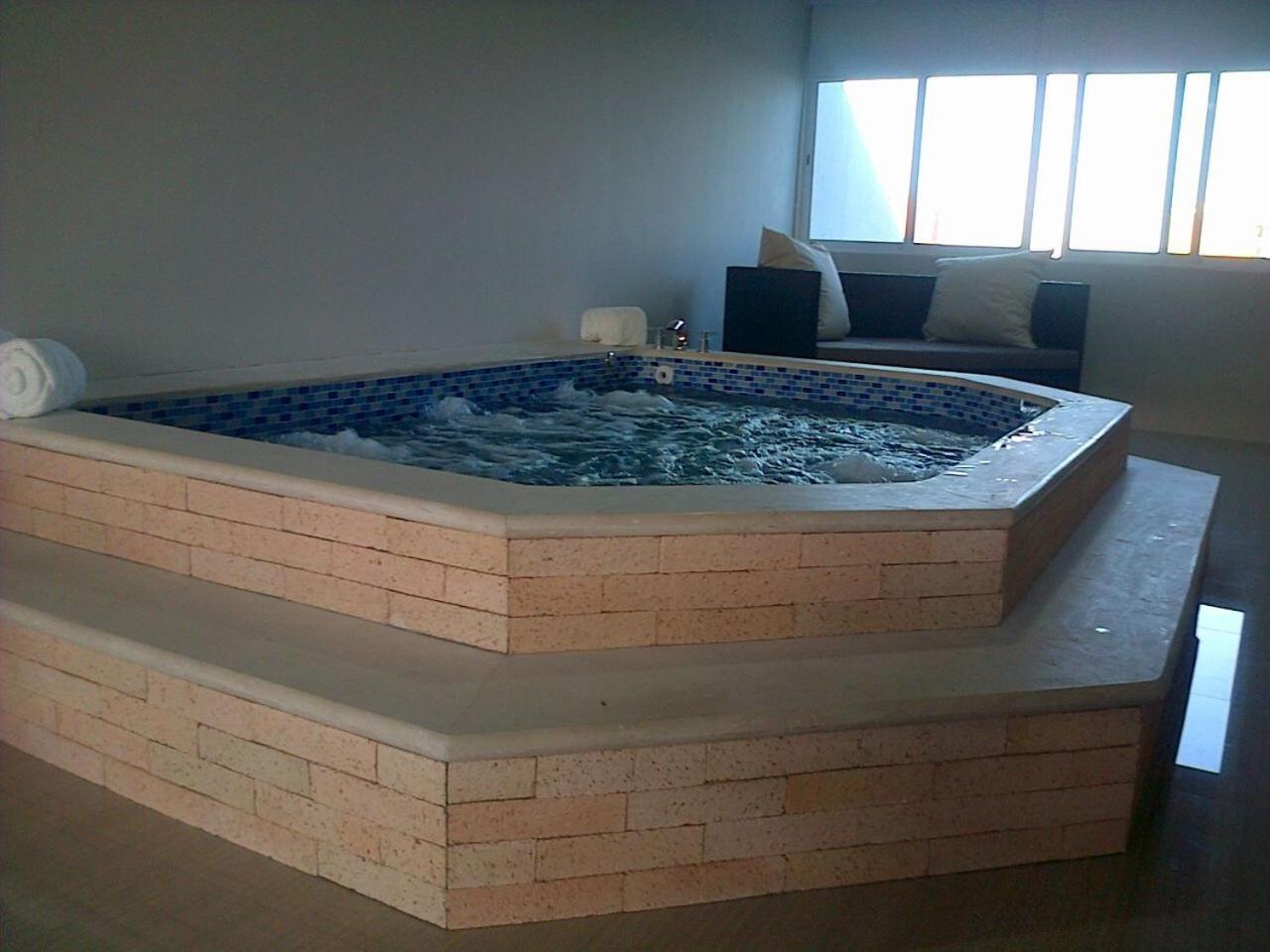 Tucacas Beach Hotel