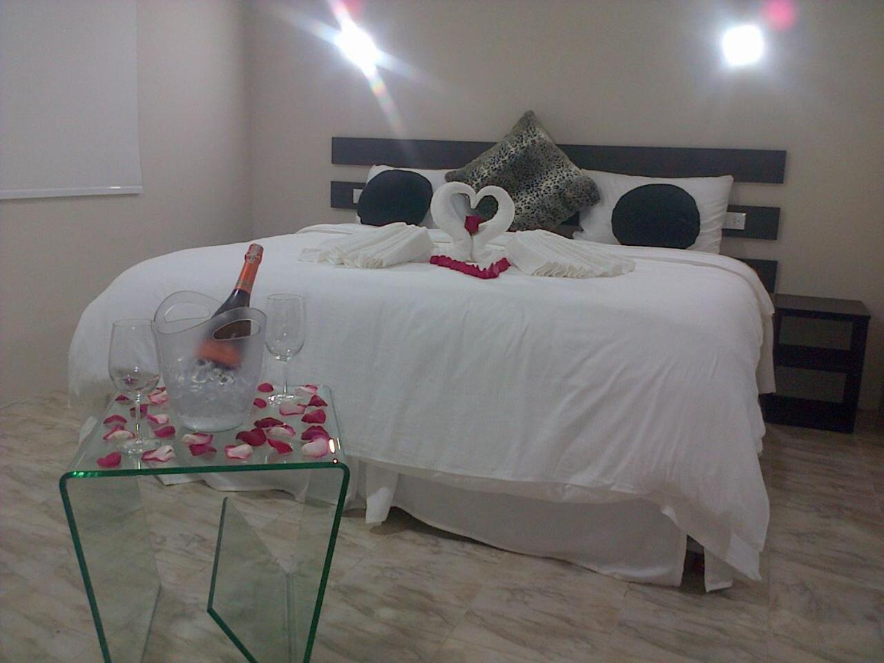 Tucacas Beach Hotel