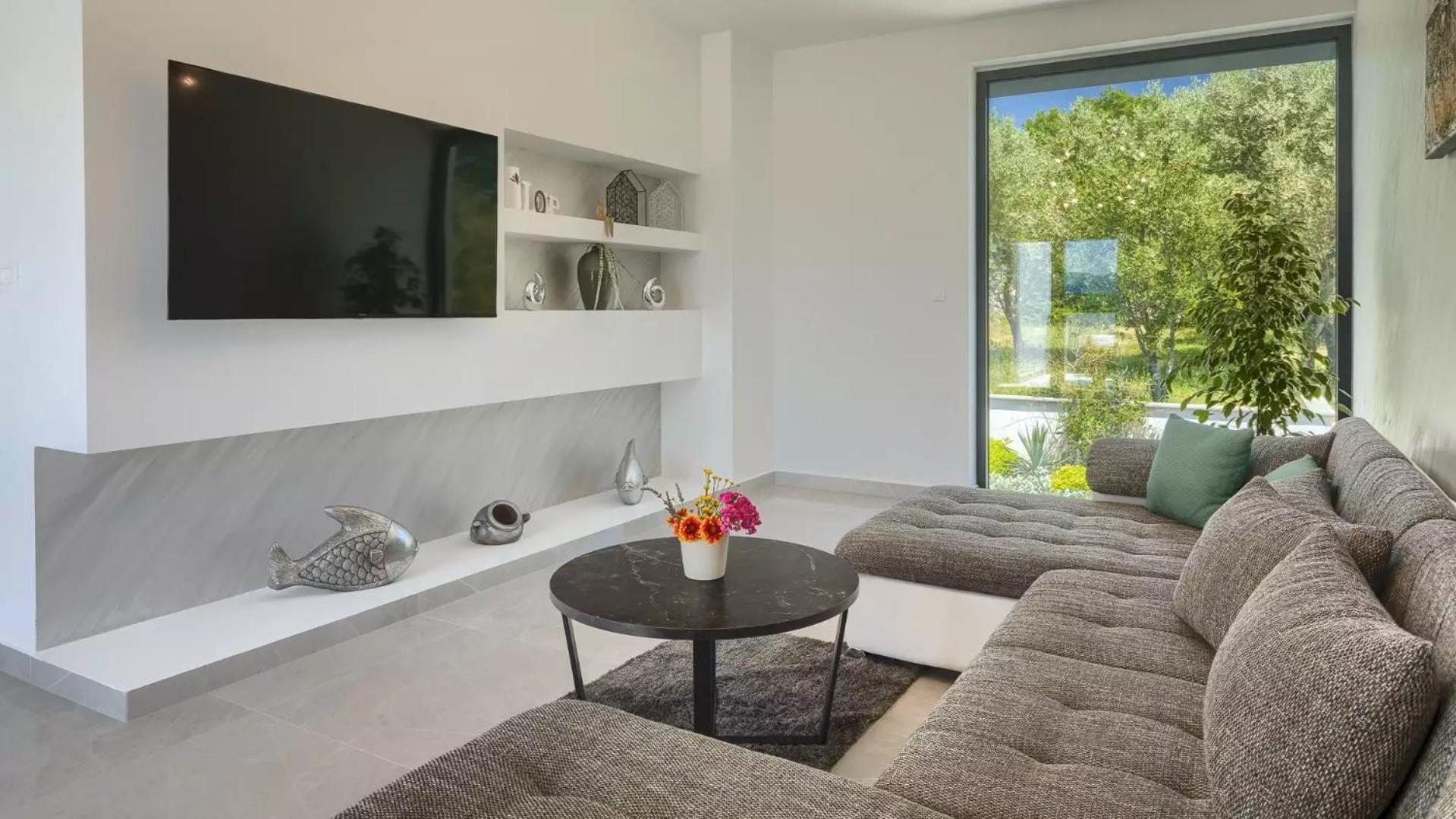 Luxury Villa Subventus view 4