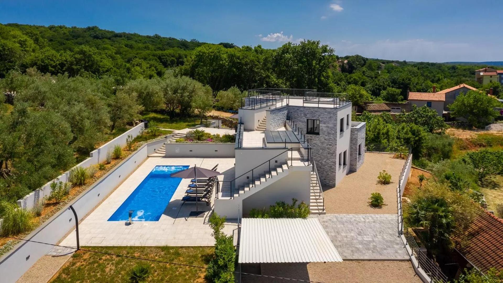 Luxury Villa Subventus view 2
