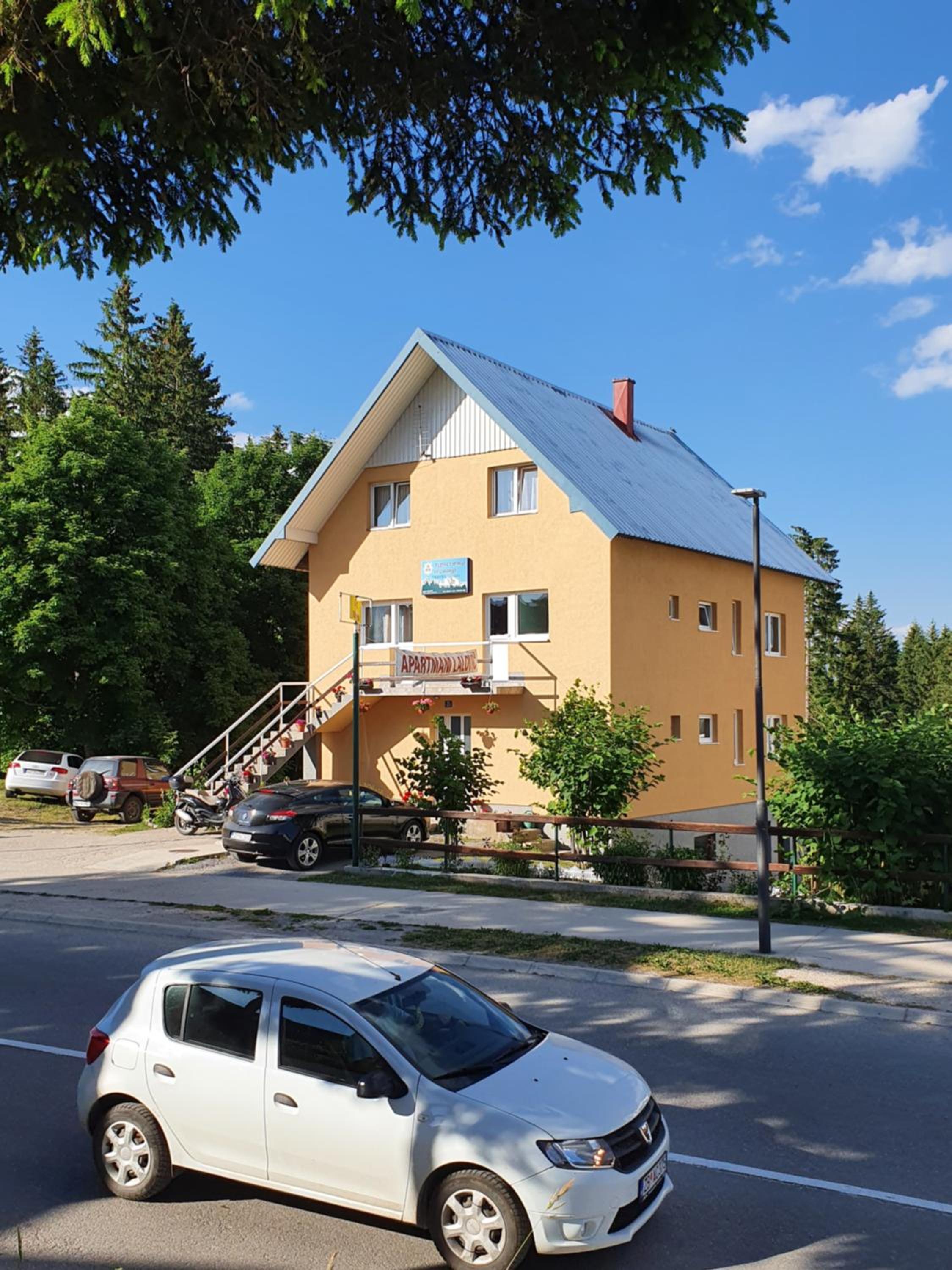 Photo 25