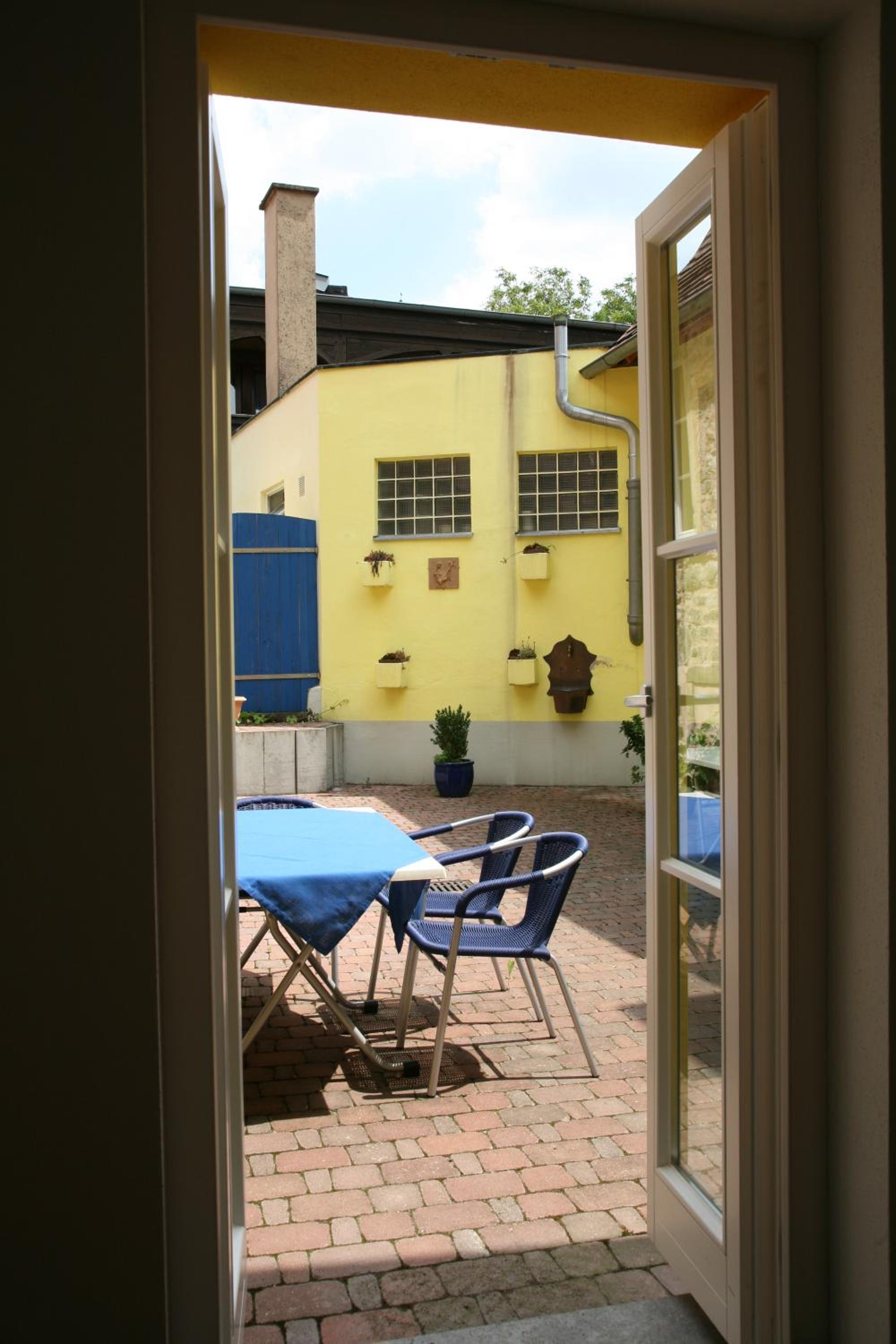 Photo 6