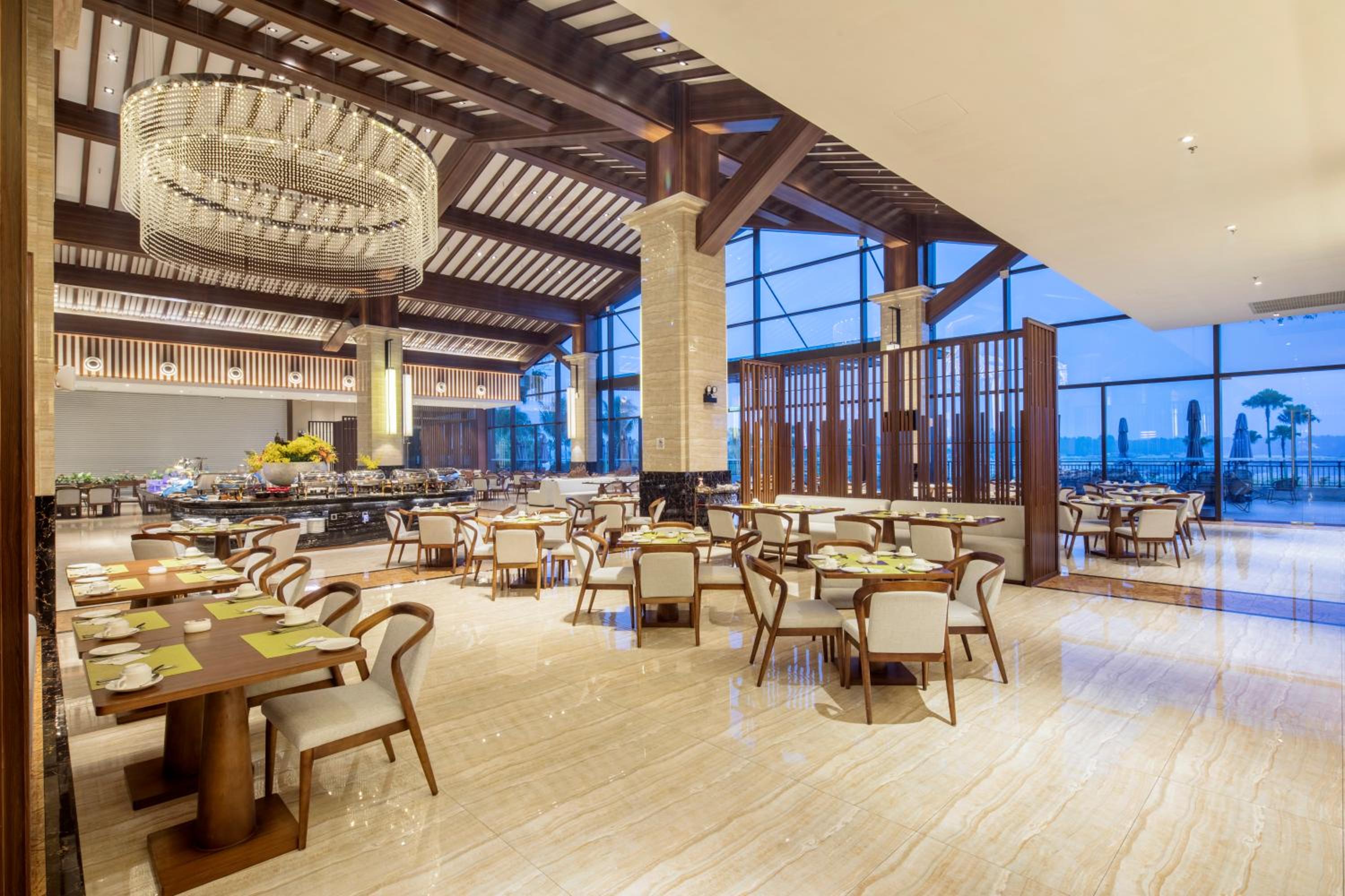Forest City Golf Hotel
