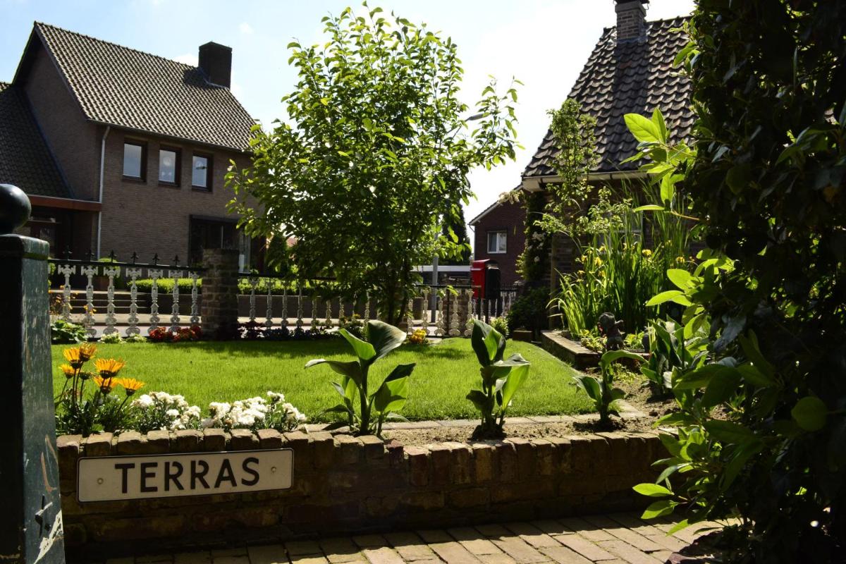 Photo 42