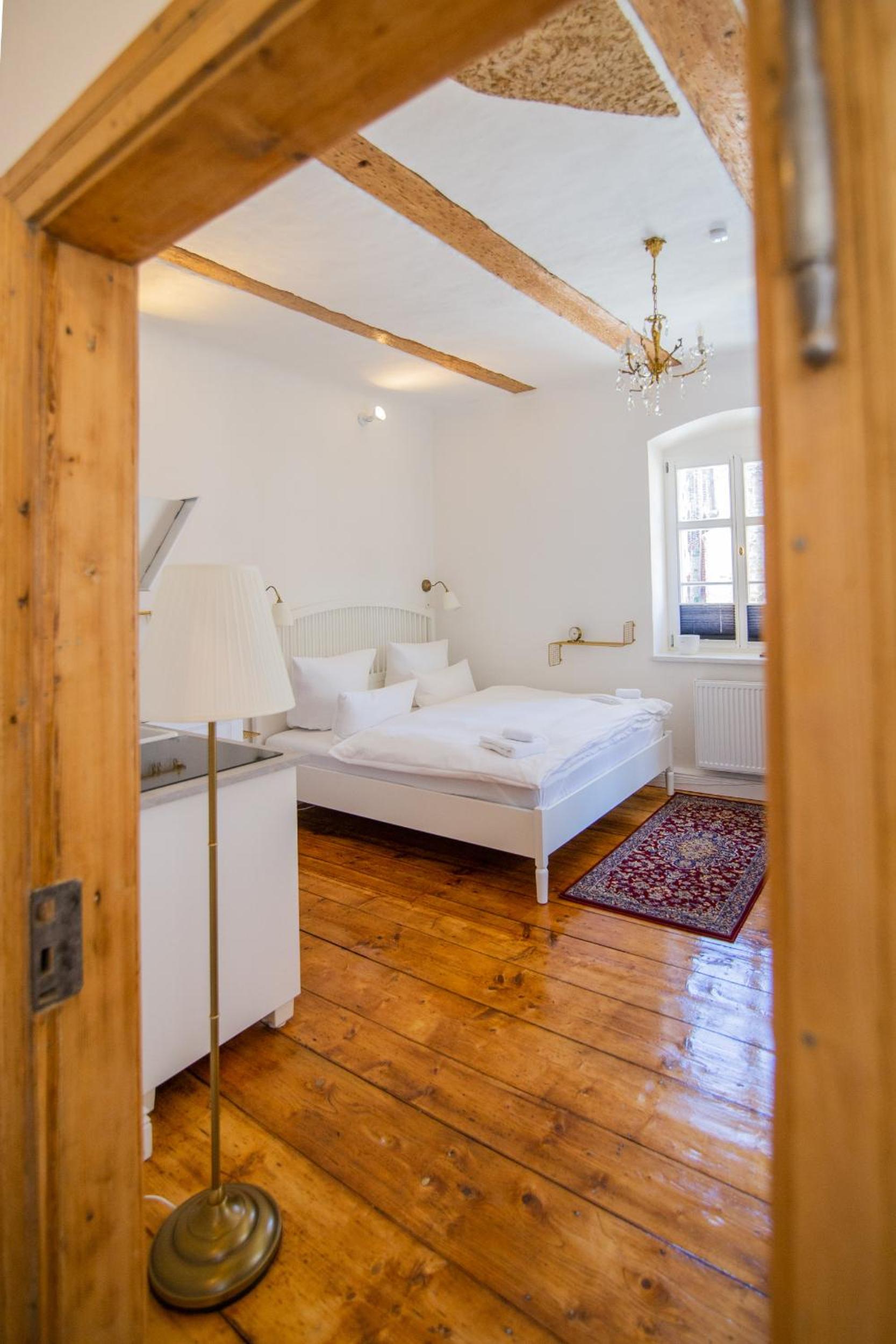 ApartOne Palais-Apartments