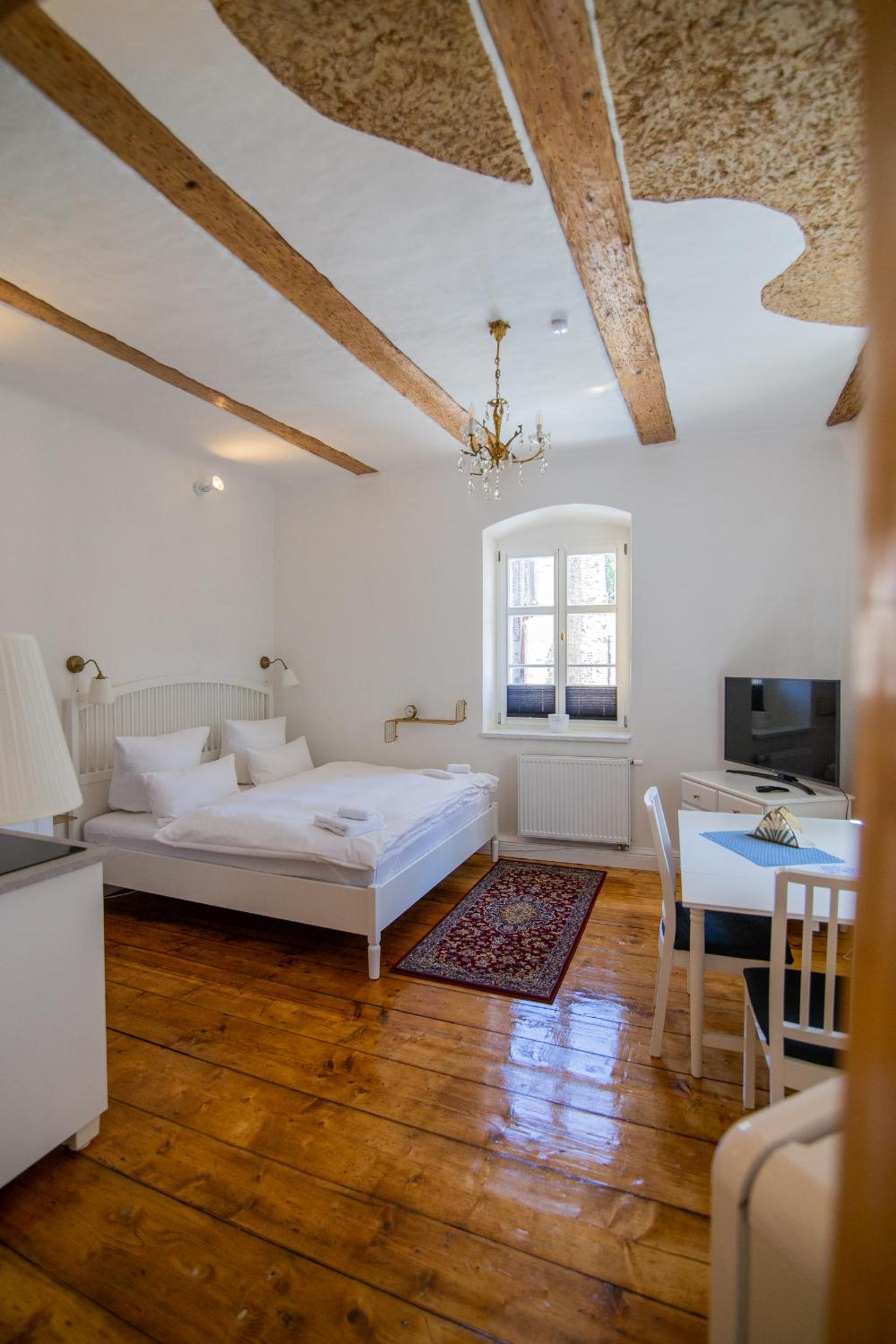 ApartOne Palais-Apartments