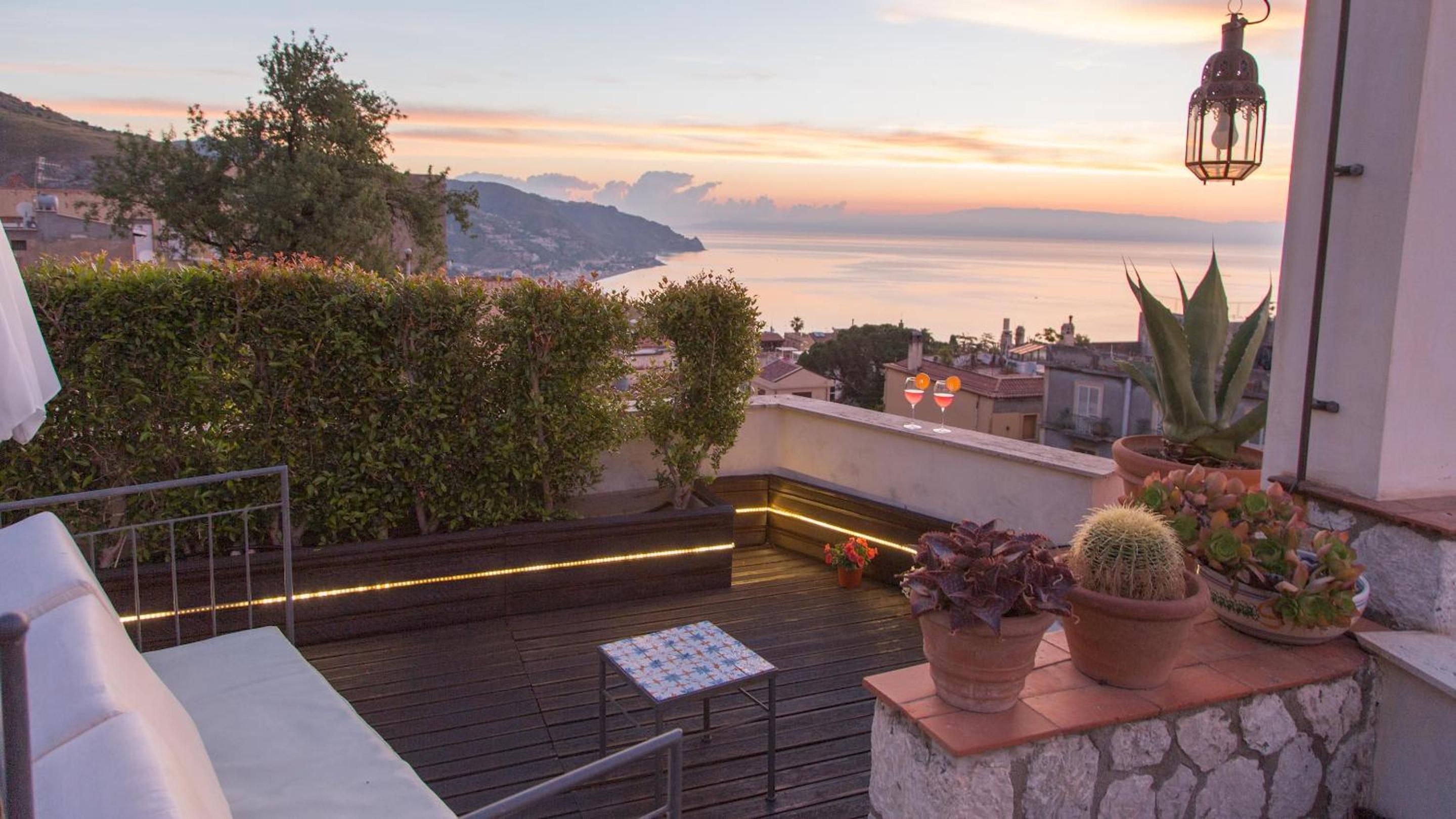 Attico Giafari 6, Emma Villas view 4