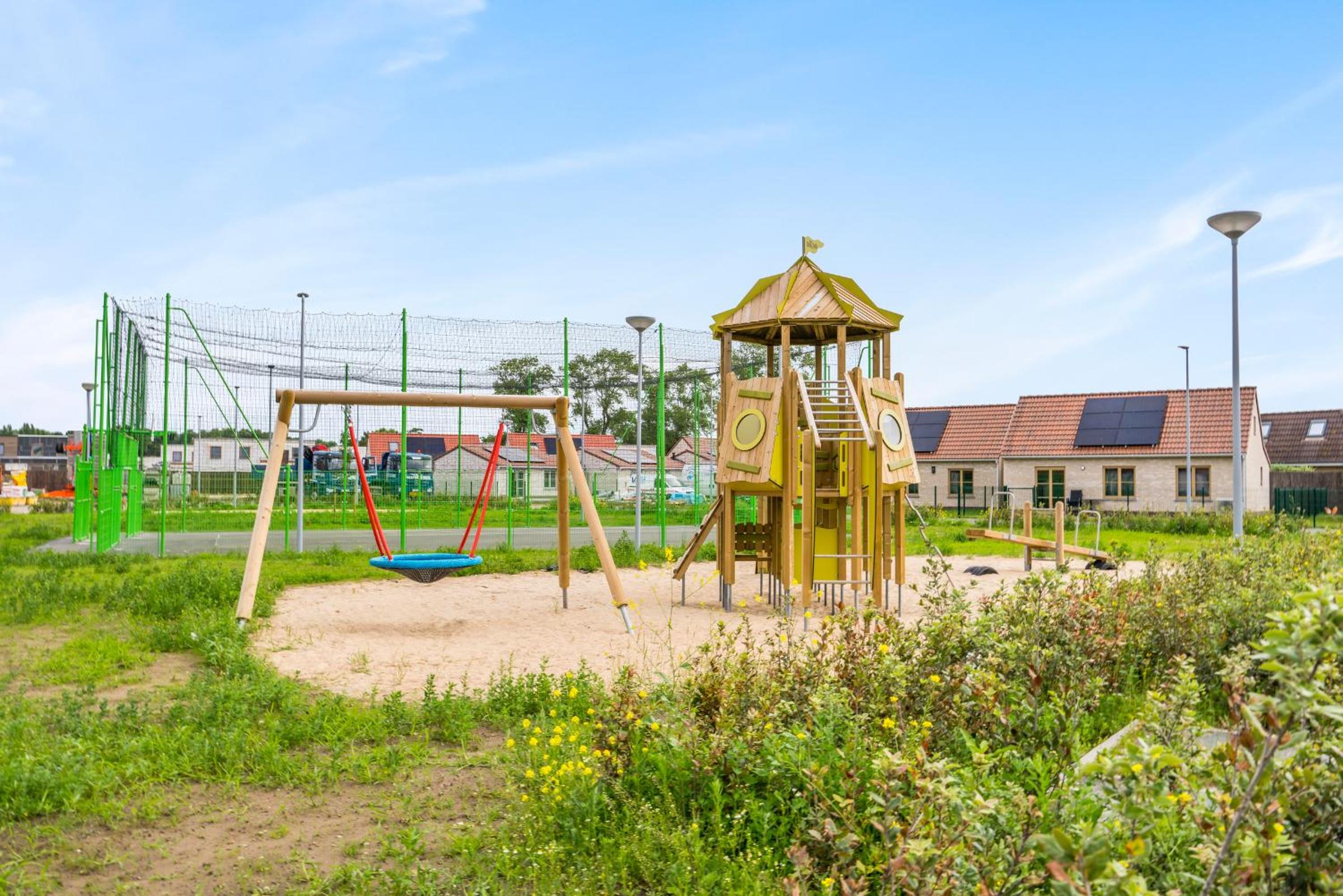 Cosy Living w parking, athletic field, playground, bike storage view 5