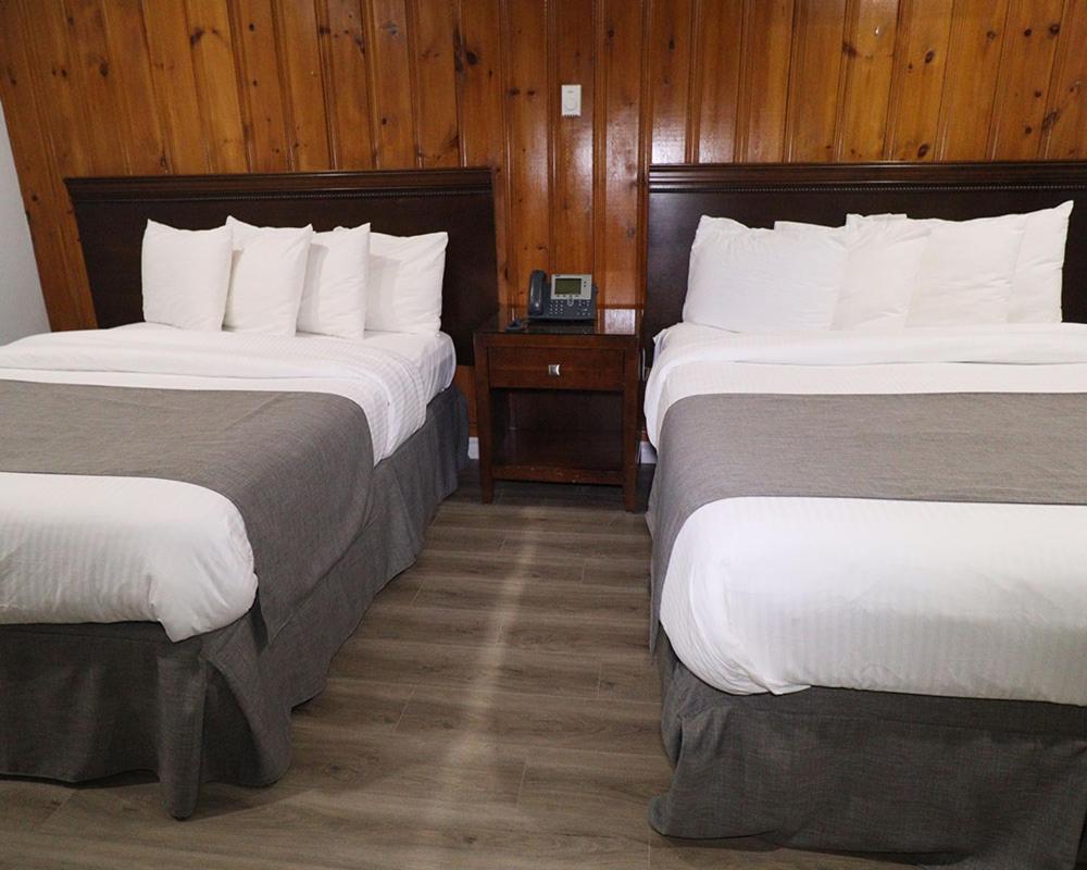 Algonquin Lakeside Inn