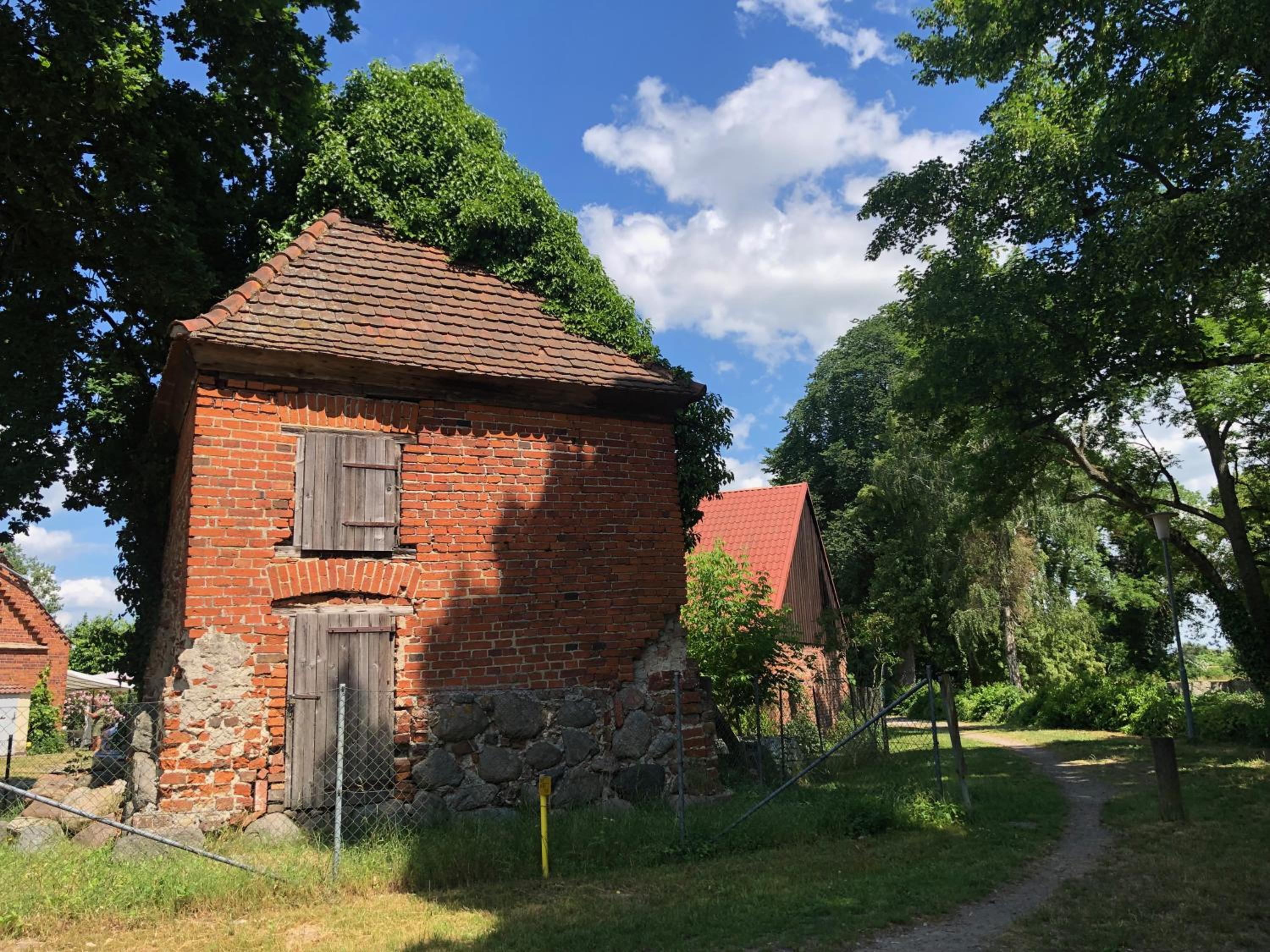 Haus am See mit Steg, Boot, Kamin und Sauna - Mecklenburgische Seenplatte