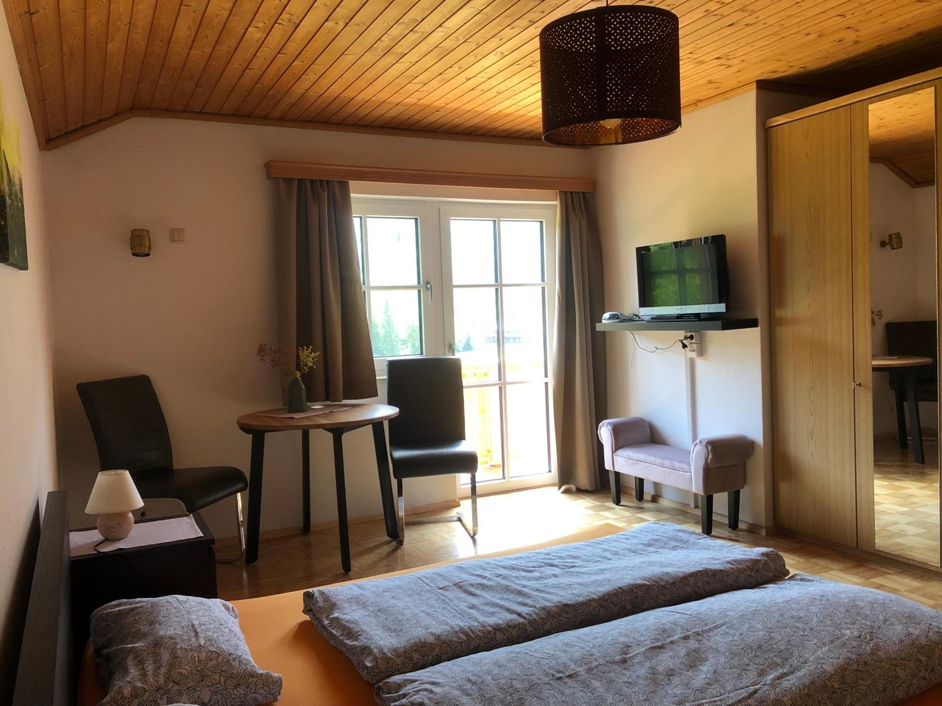 Egglmeiers Doppelzimmer