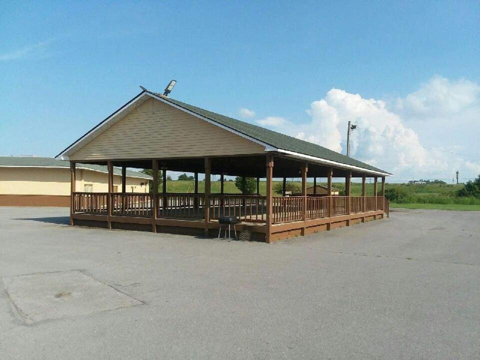 Travel Inn - Property Image 7