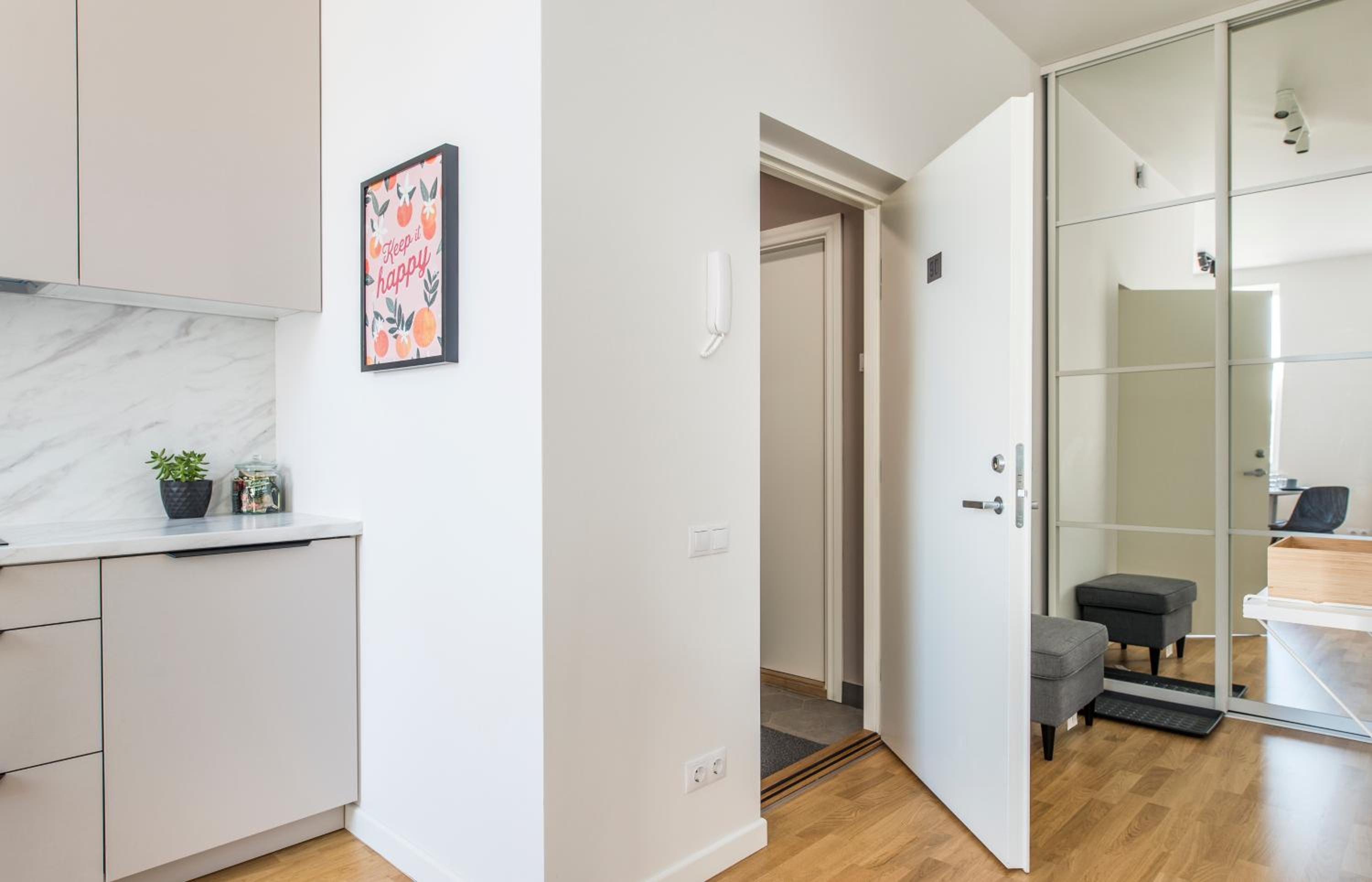 Cozy Modern Studio - Great for Short Trips view 2